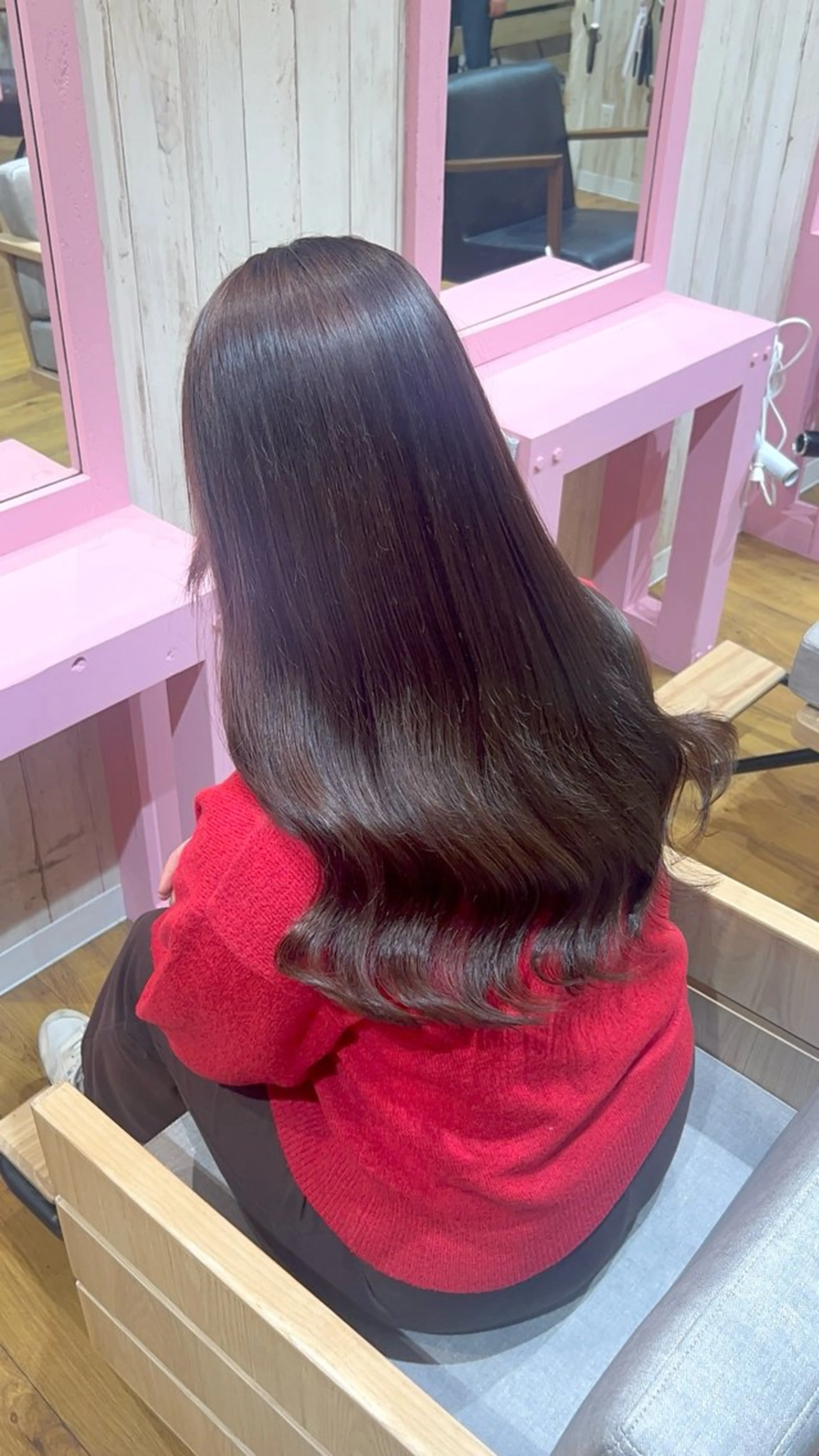 ロング カット ヘアカラー トリートメント 【春カラーWカラー】 【暗髪&暖色系】圭真のヘアスタイル