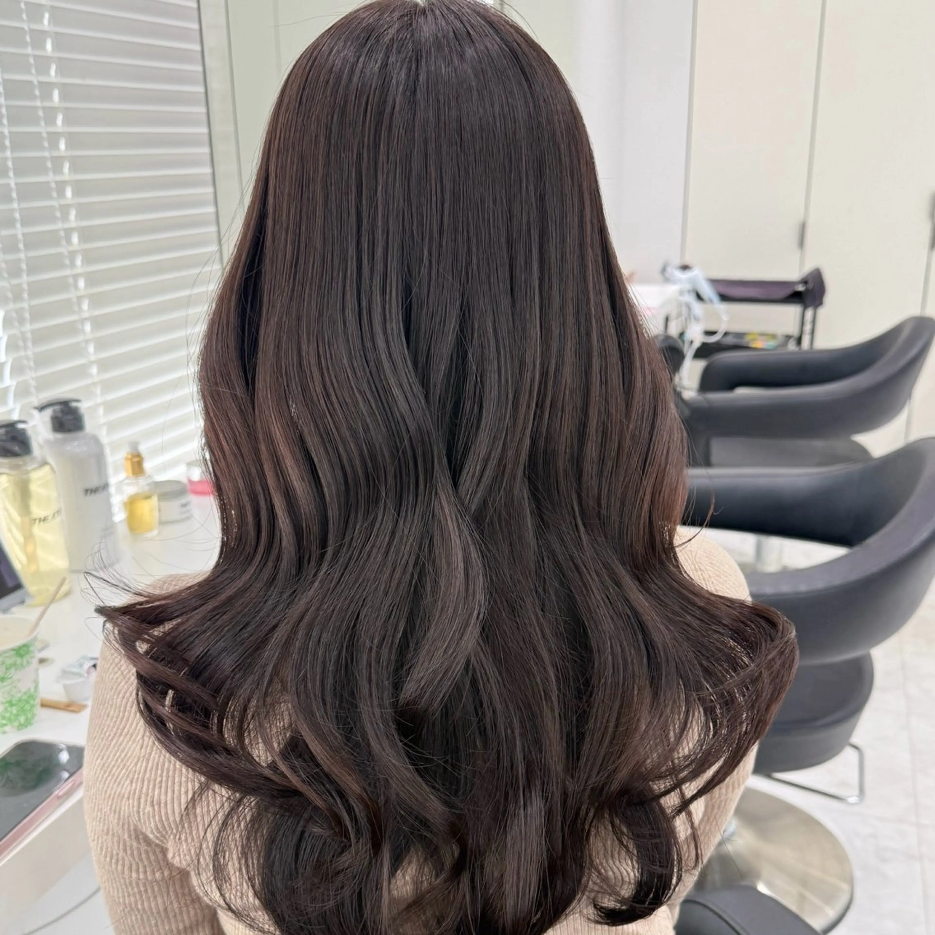 カラー ヘアカラー トリートメント 🤍透明感ブラウン himi🤍のヘアスタイル