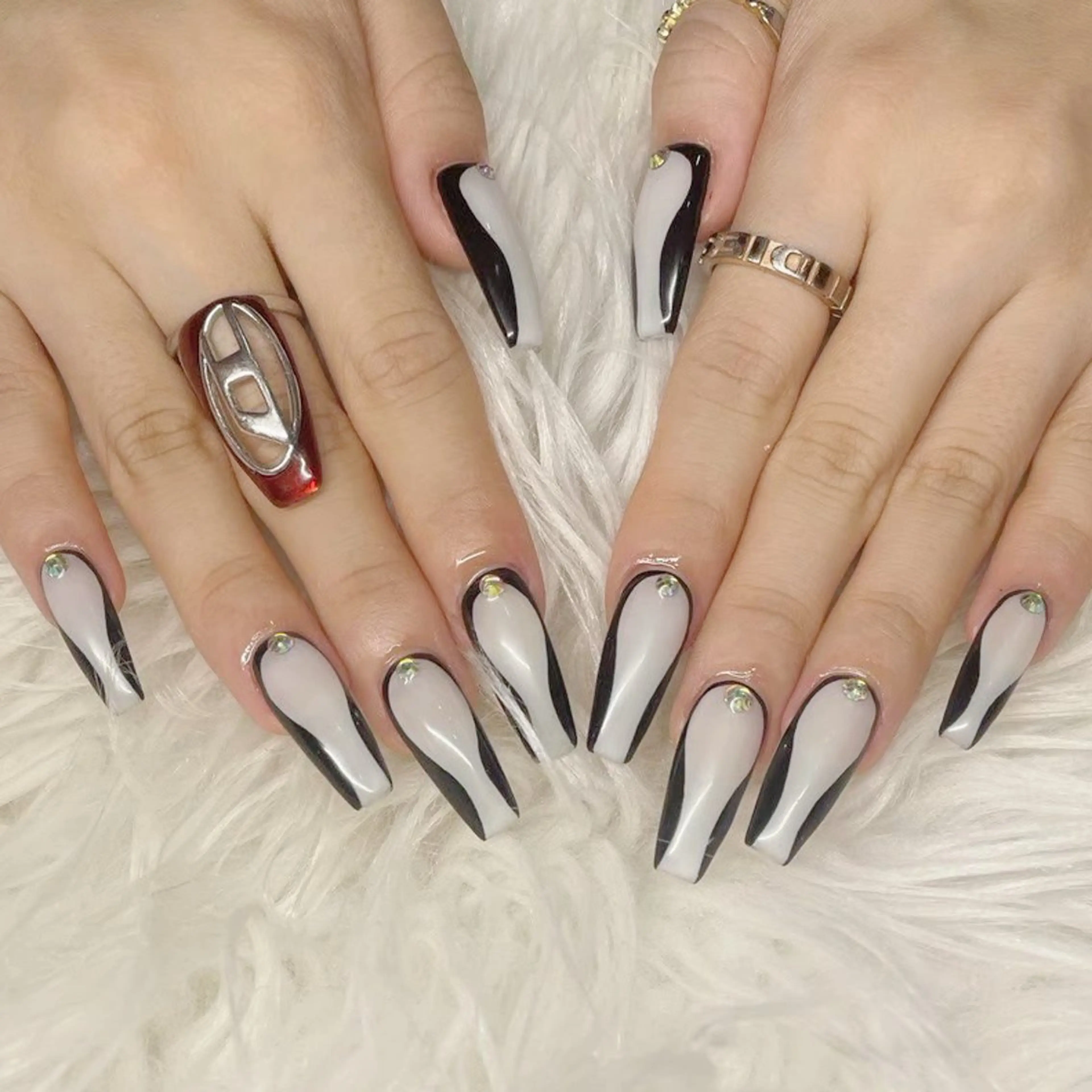 ネイル ハンドネイル Arva Manaのネイルデザイン