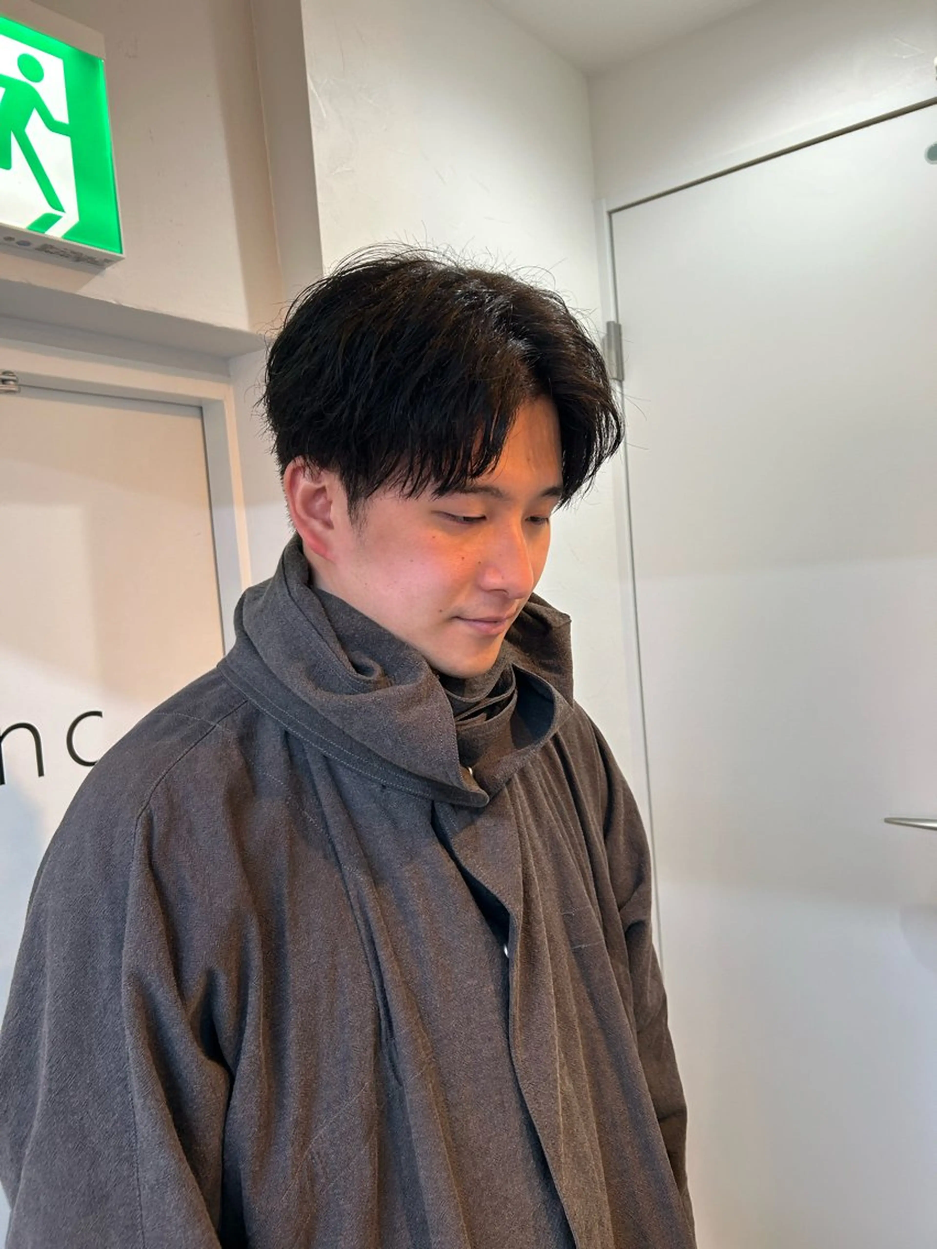 ミディアム メンズ メンズブリーチ メンズハイトーン メンズウルフカット 似合わせカット ウルフカット sunc所属・梅田l大人韓国ヘア レイヤー×艶カラーのヘアスタイル