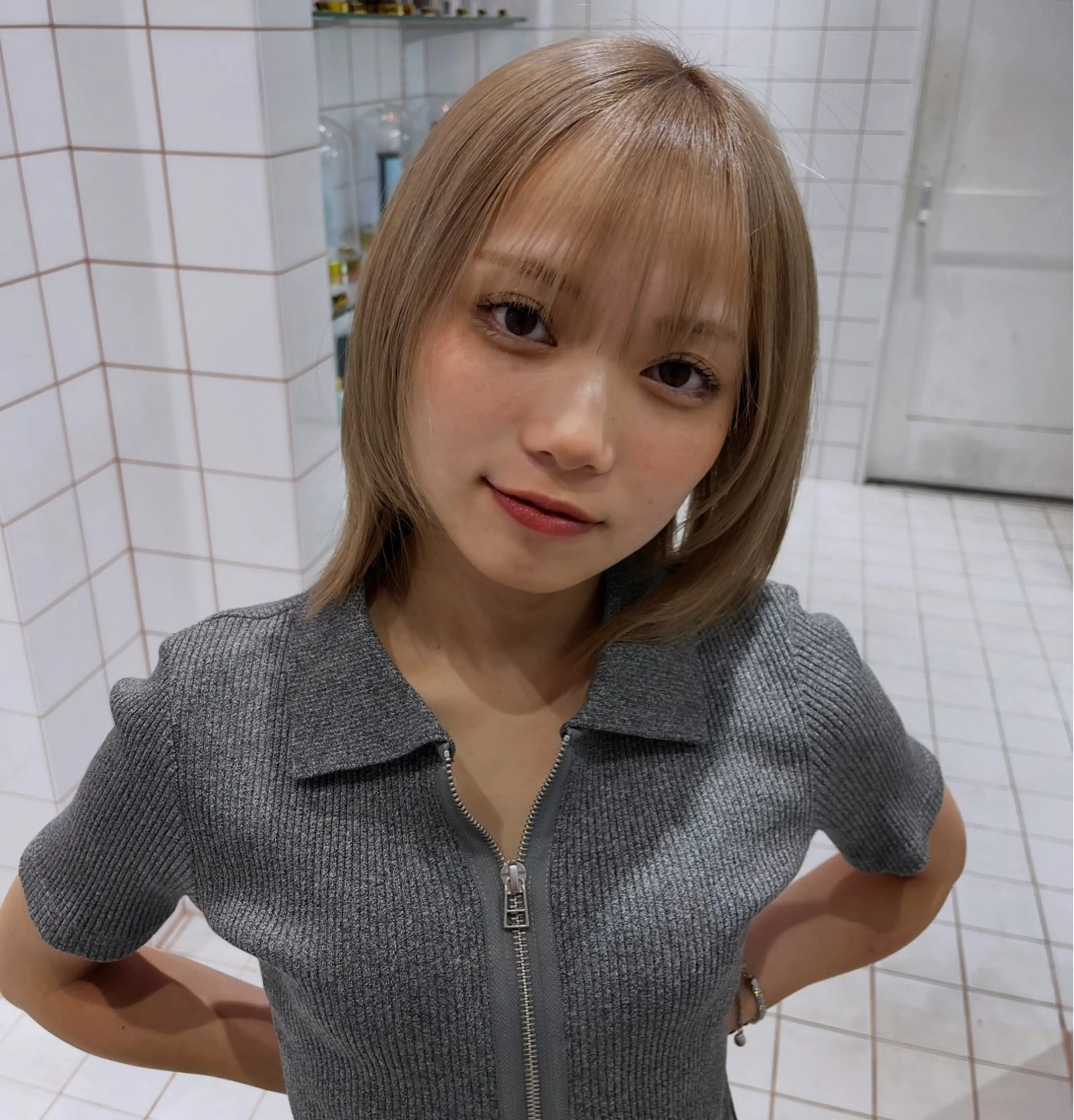 ショート カラー Ruriブリーチ 酸性ストレートのヘアスタイル