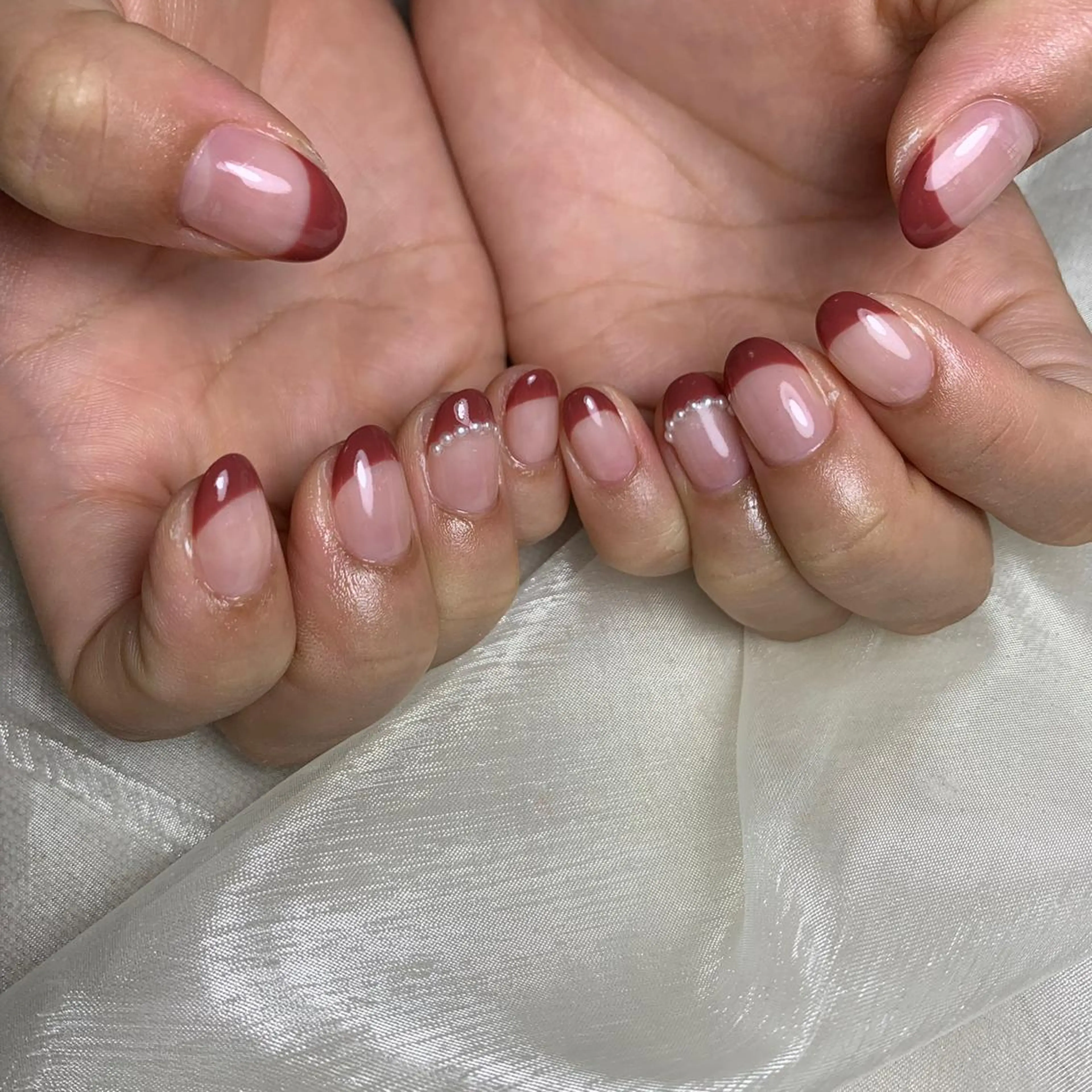 ネイル repos~ルポ~所属・里見 麗のネイルデザイン