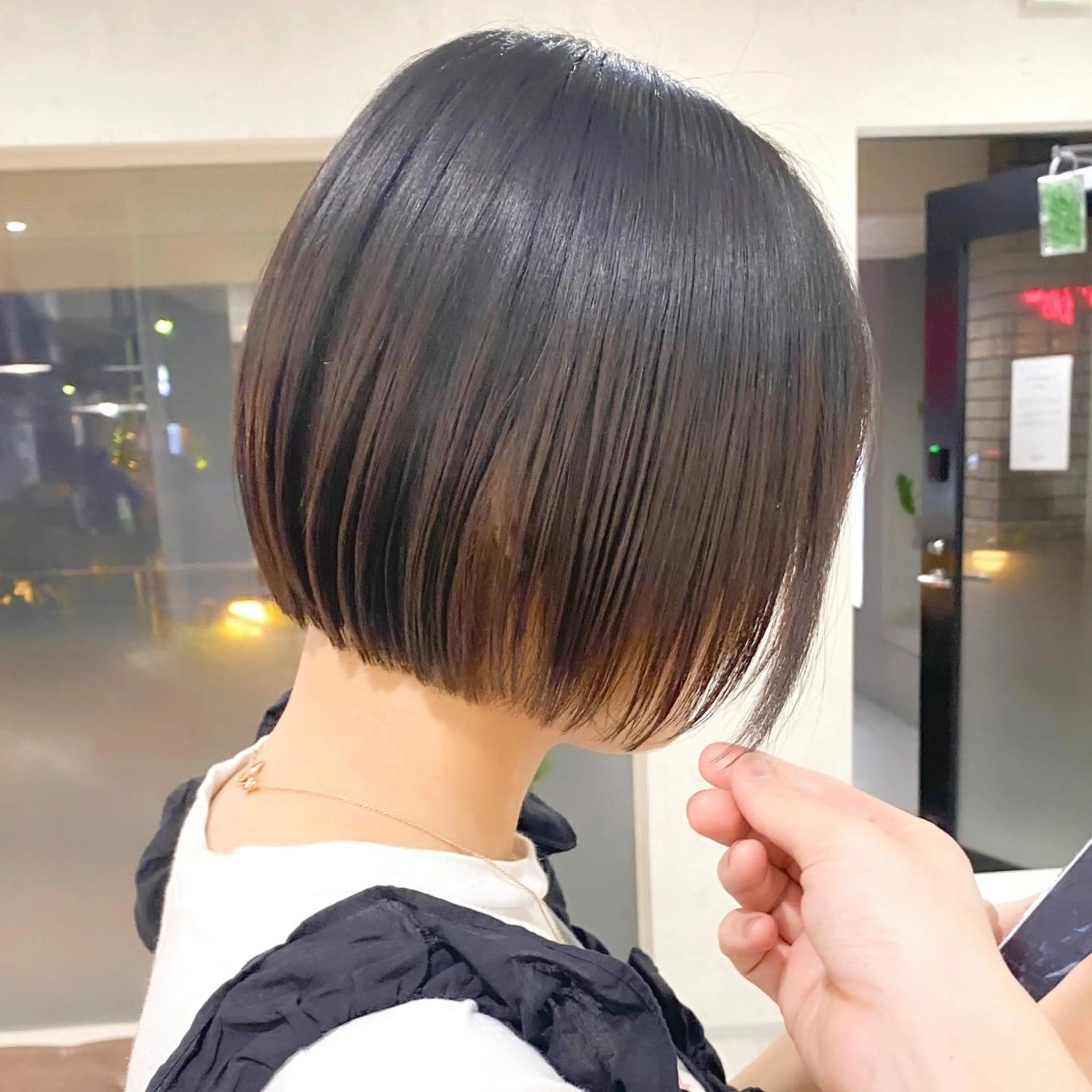 ショート ボブ カットと縮毛矯正の匠 【こだま】のヘアスタイル