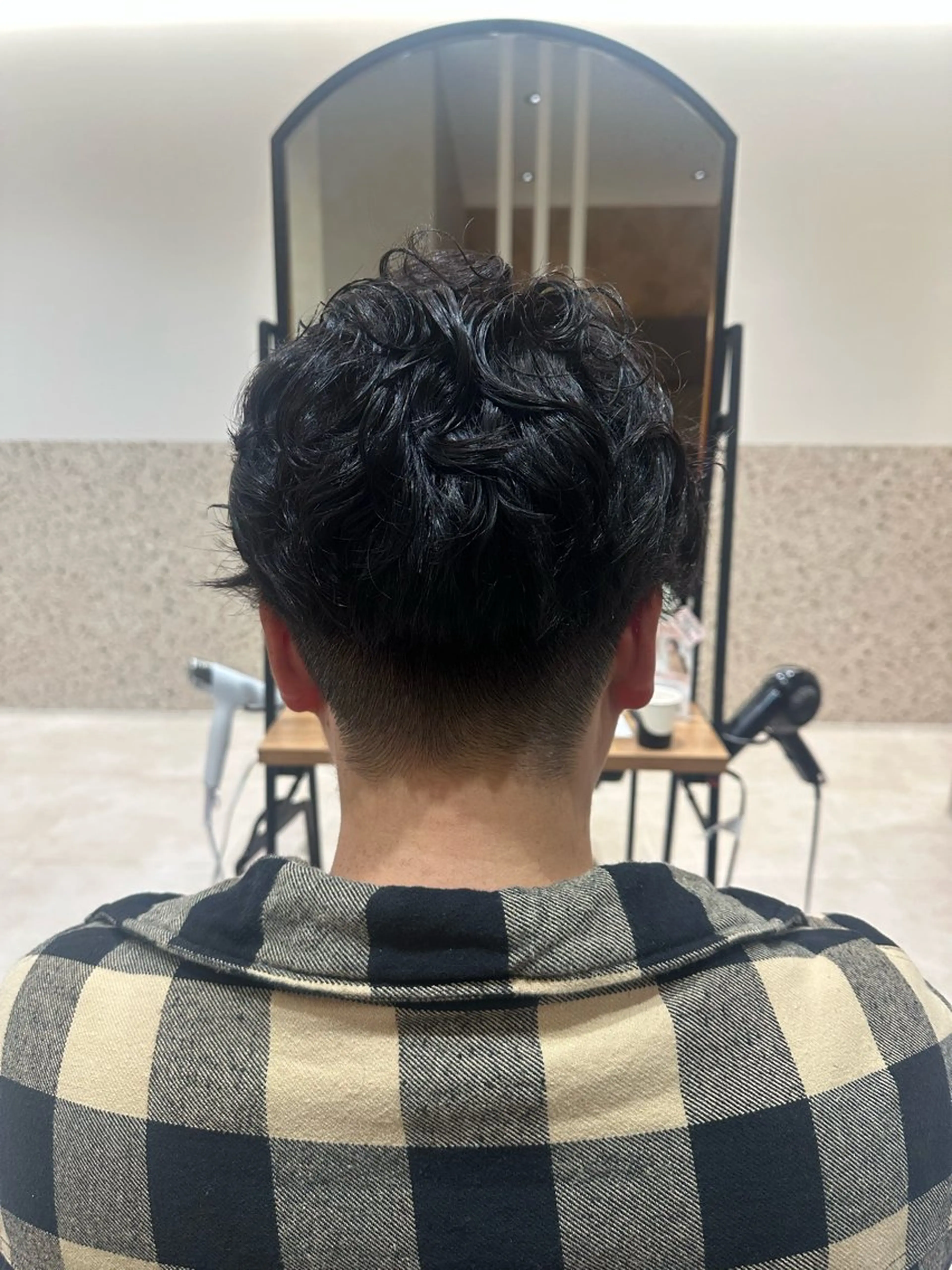 メンズ パーマ こくぶん ひよりのヘアスタイル