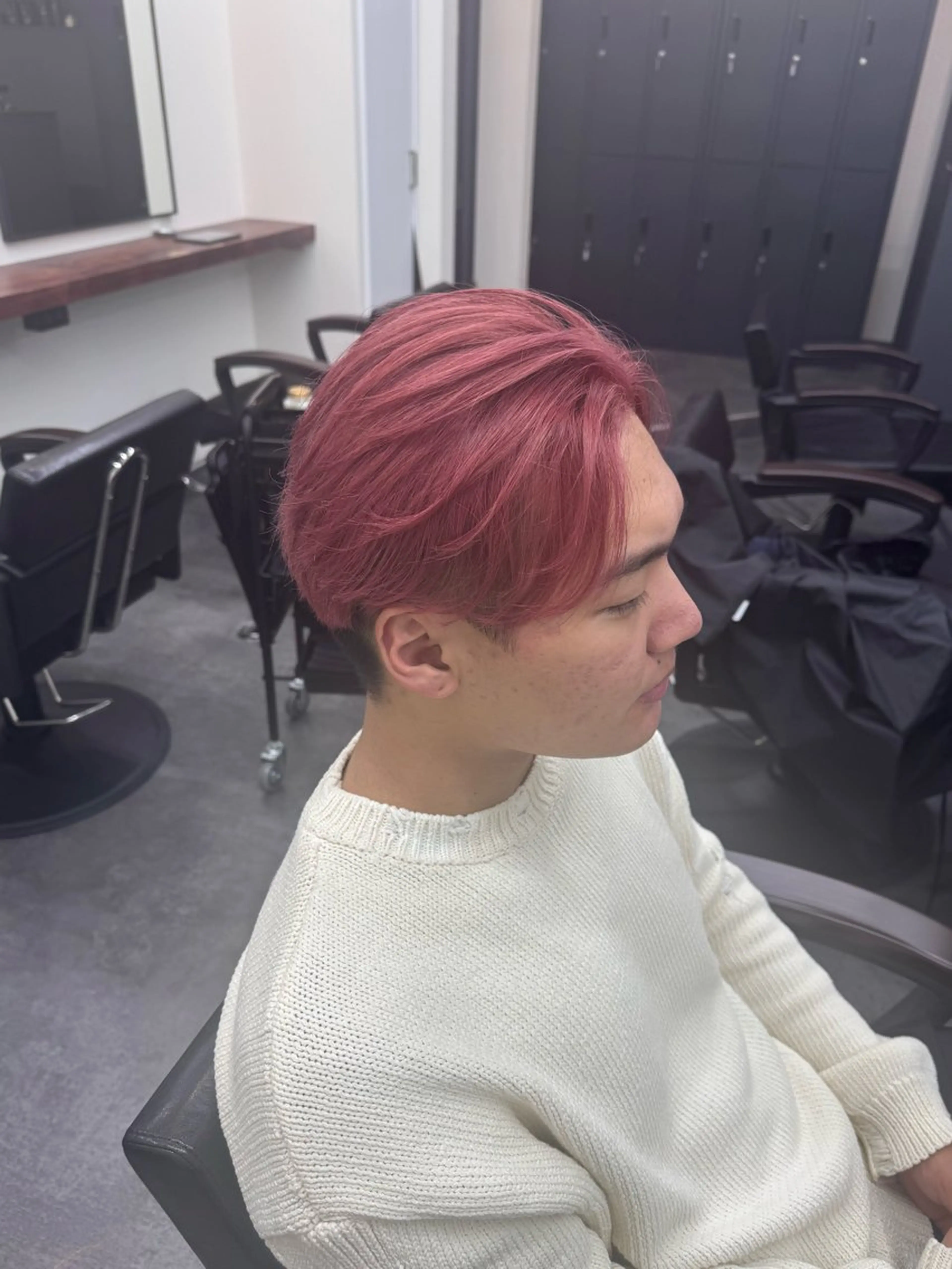 カラー メンズ ピンクカラー カット ヘアカラー 柏メンズカットパーマ NO.1タイチのヘアスタイル