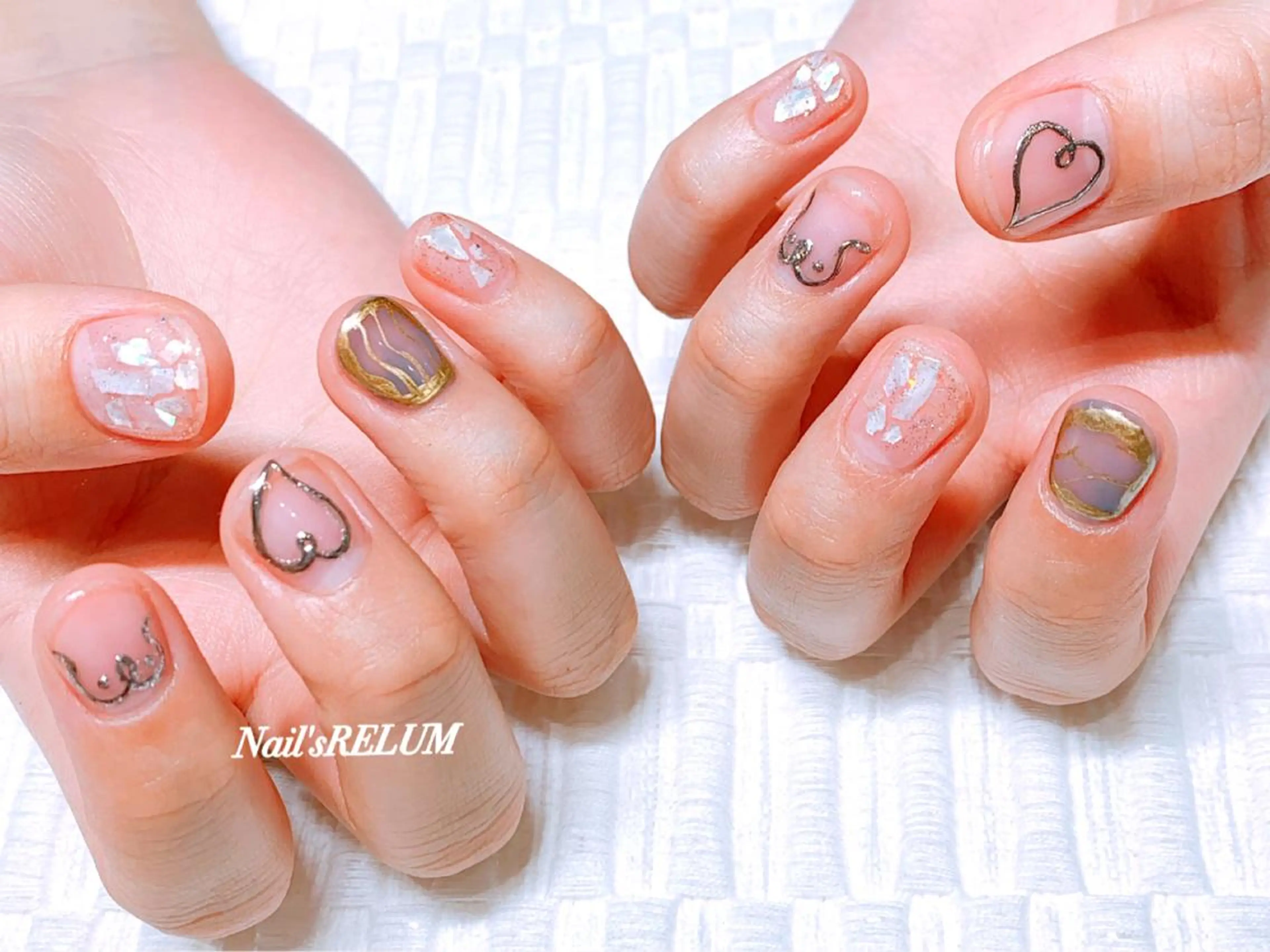 ネイル THECOLORS所属・近貞 莉奈のネイルデザイン