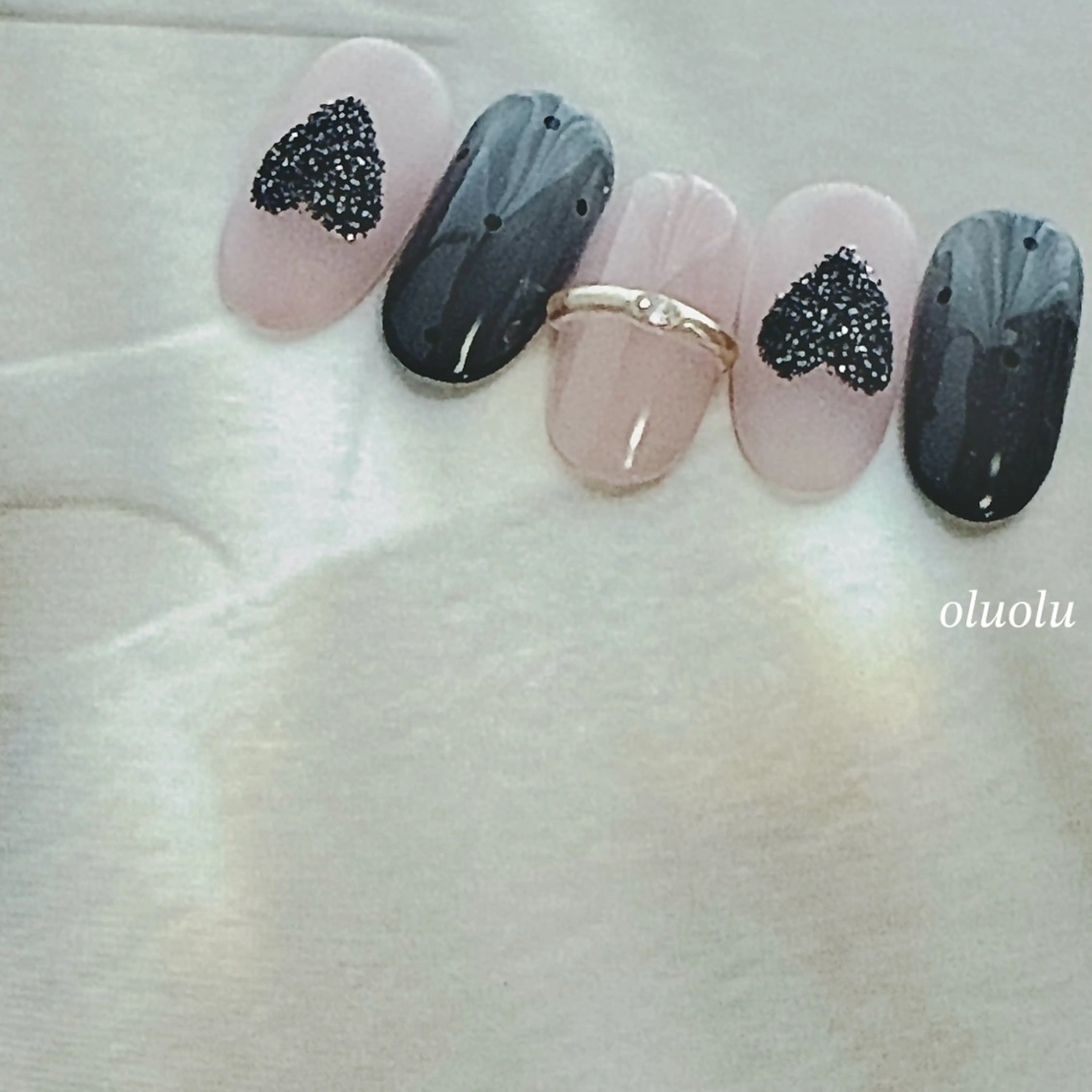 ネイル ジェルネイル キラキラネイル ラメ(グリッター) マグネットネイル ストーンネイル ハンドネイル 大村 紬華のネイルデザイン