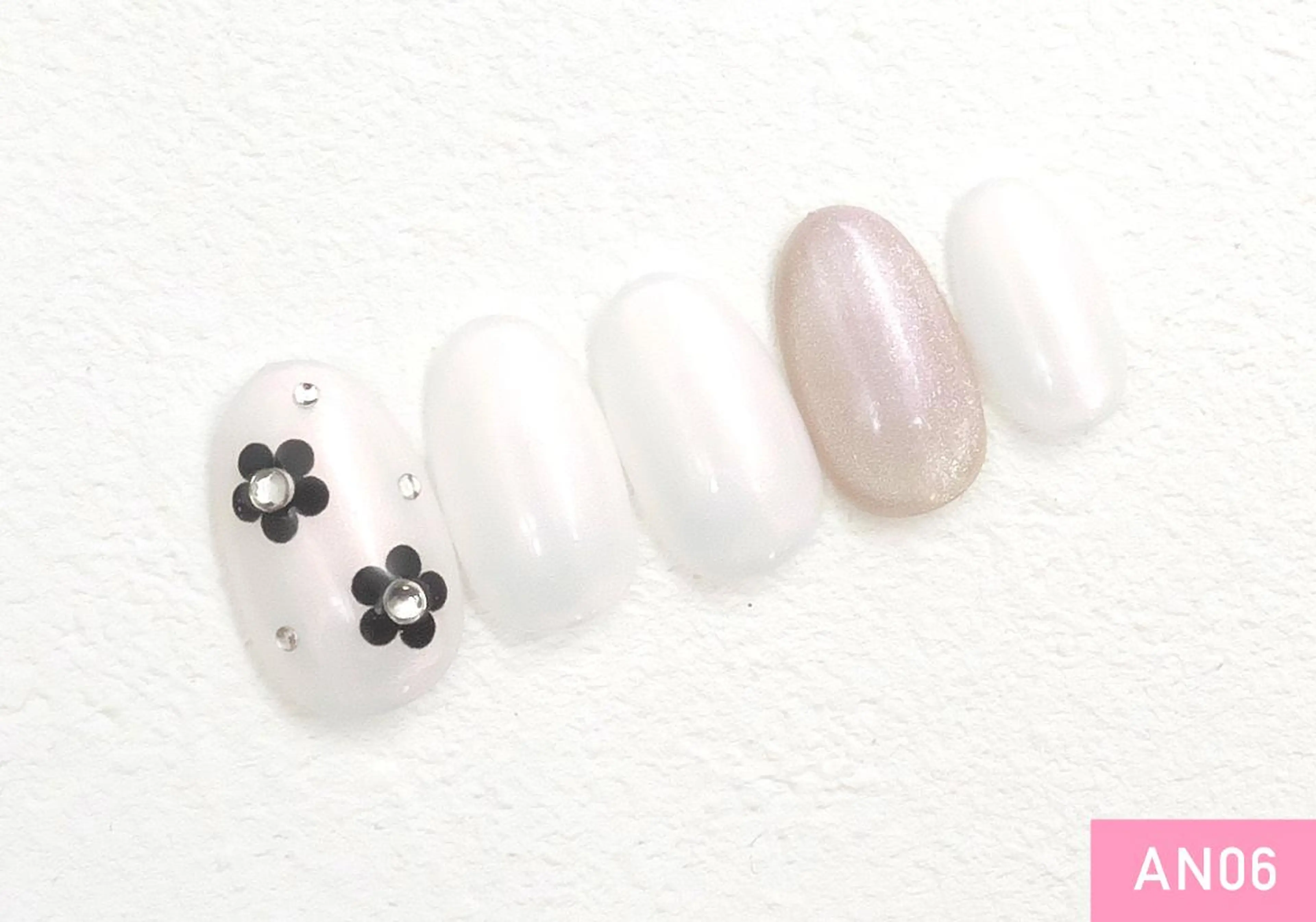 ネイル シルバー 池袋🌷 Nailのネイルデザイン