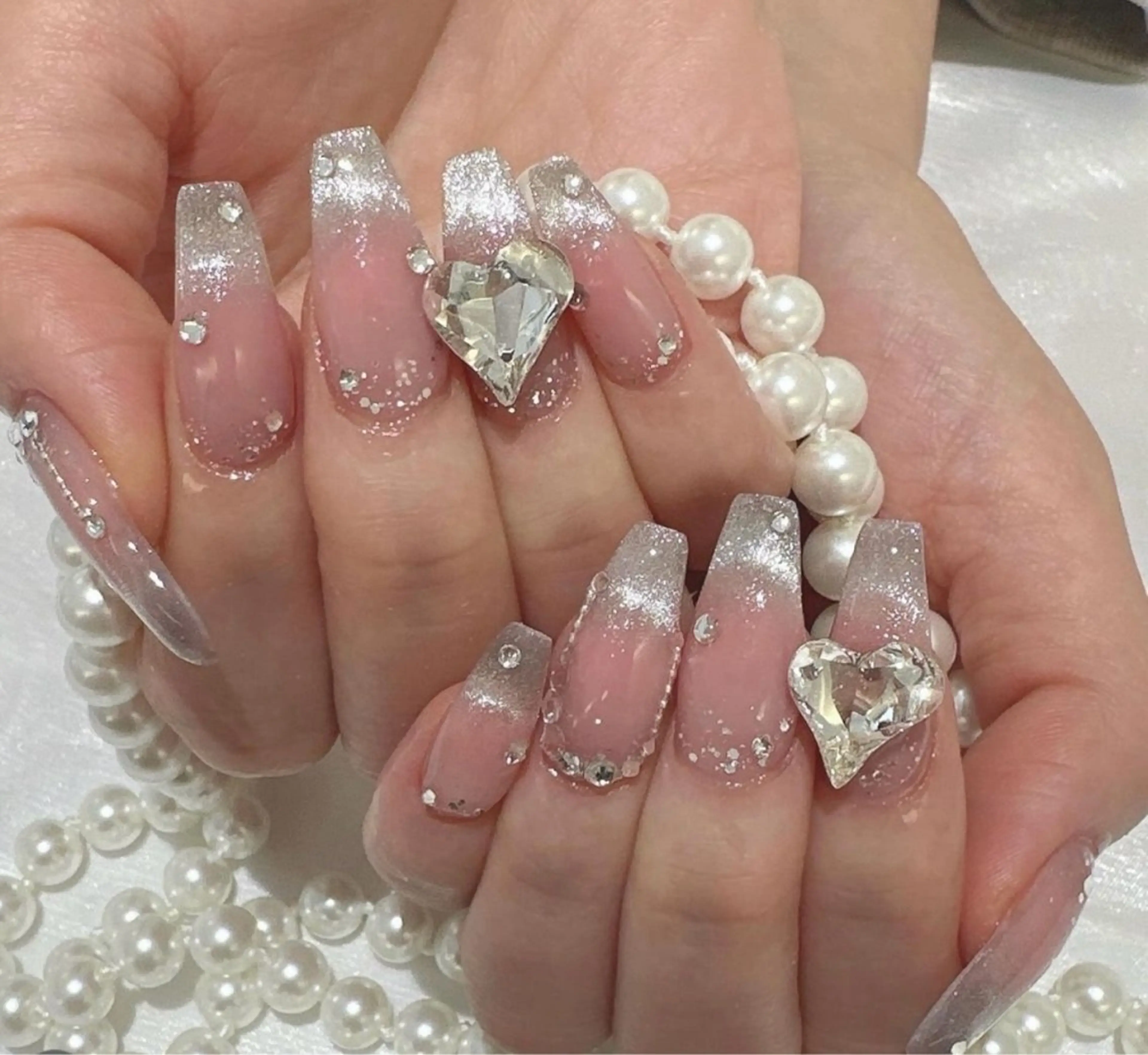 ネイル アートネイル 長さ出し ジェルネイル マグネットネイル ニュアンスネイル なな_ CloudyChanのネイルデザイン