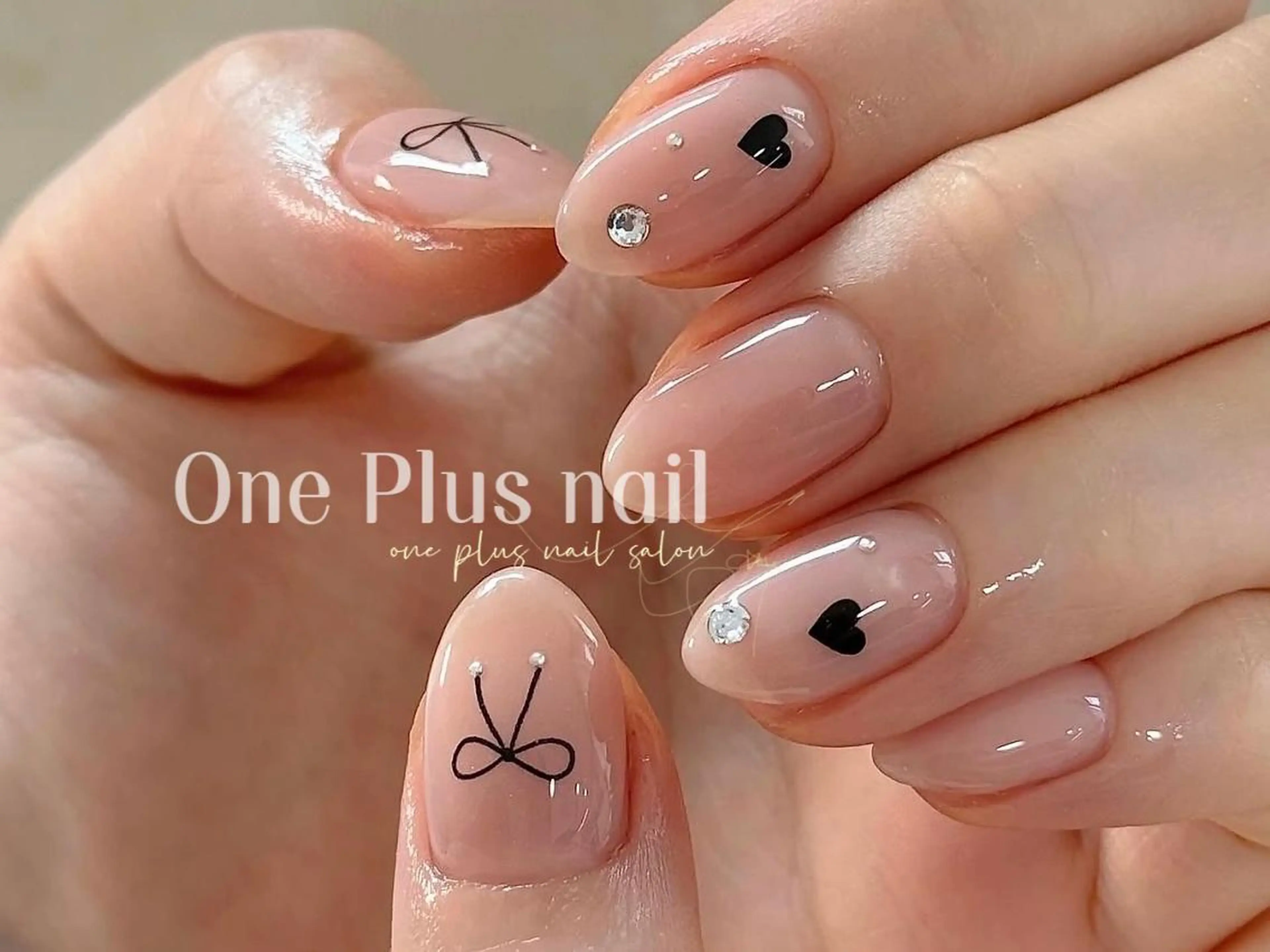 ネイル ガーリー ハート キラキラネイル 韓国ネイル ロングネイル One Plus Nail Salonのネイルデザイン