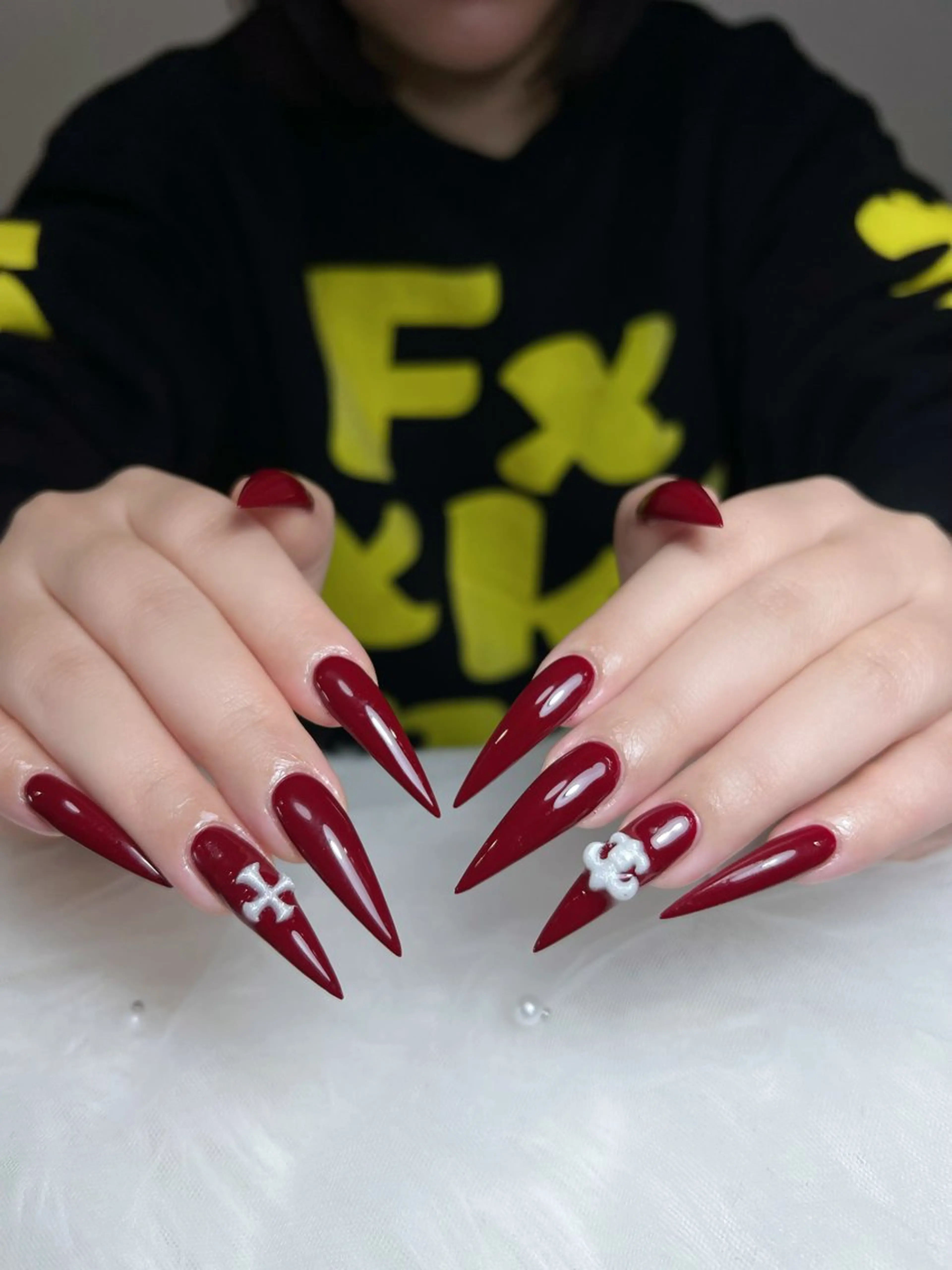 ネイル オーロラネイル ボルドー ブラウン 氷ネイル・うるうるネイル キラキラネイル ハンドネイル Julli NailStudioのネイルデザイン