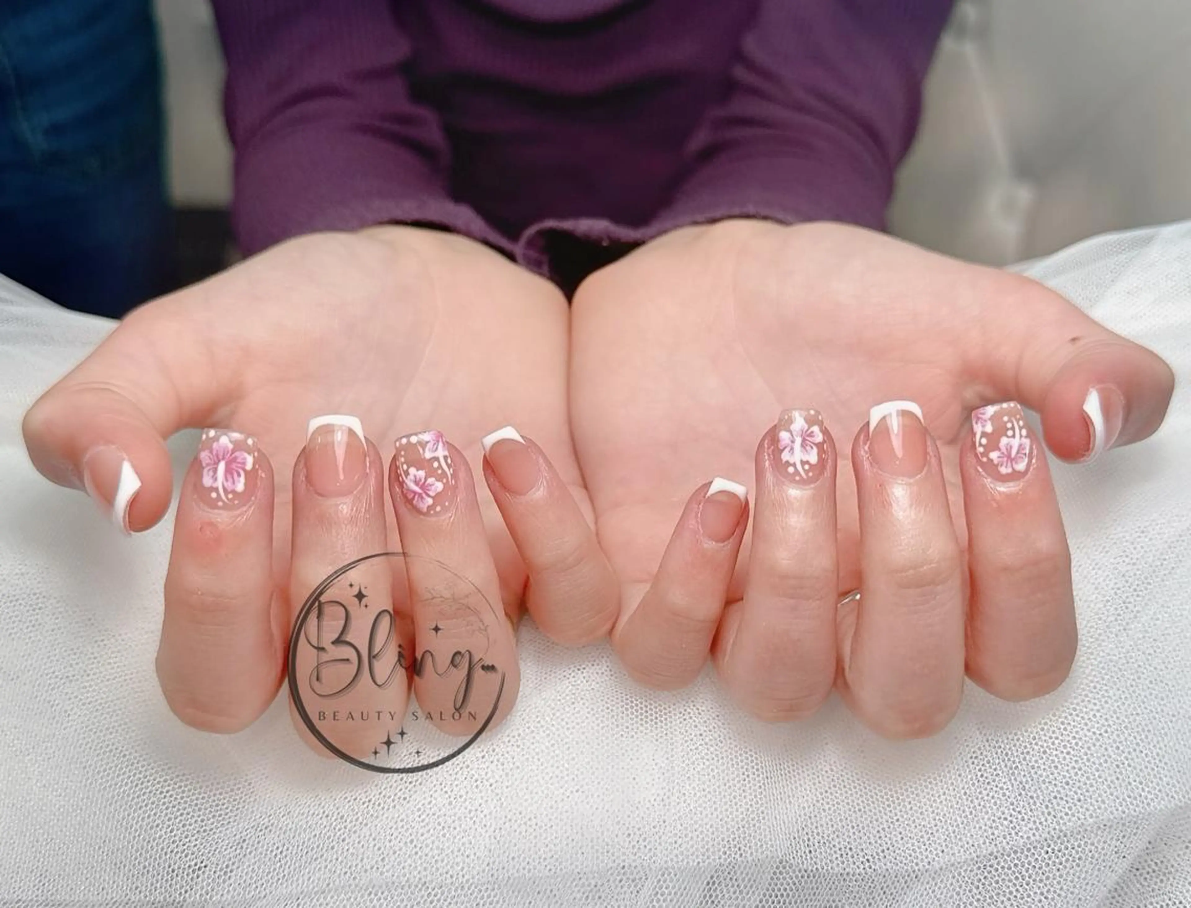 ショート 韓国風ヘア ハンドネイル Bling Salonのネイルデザイン