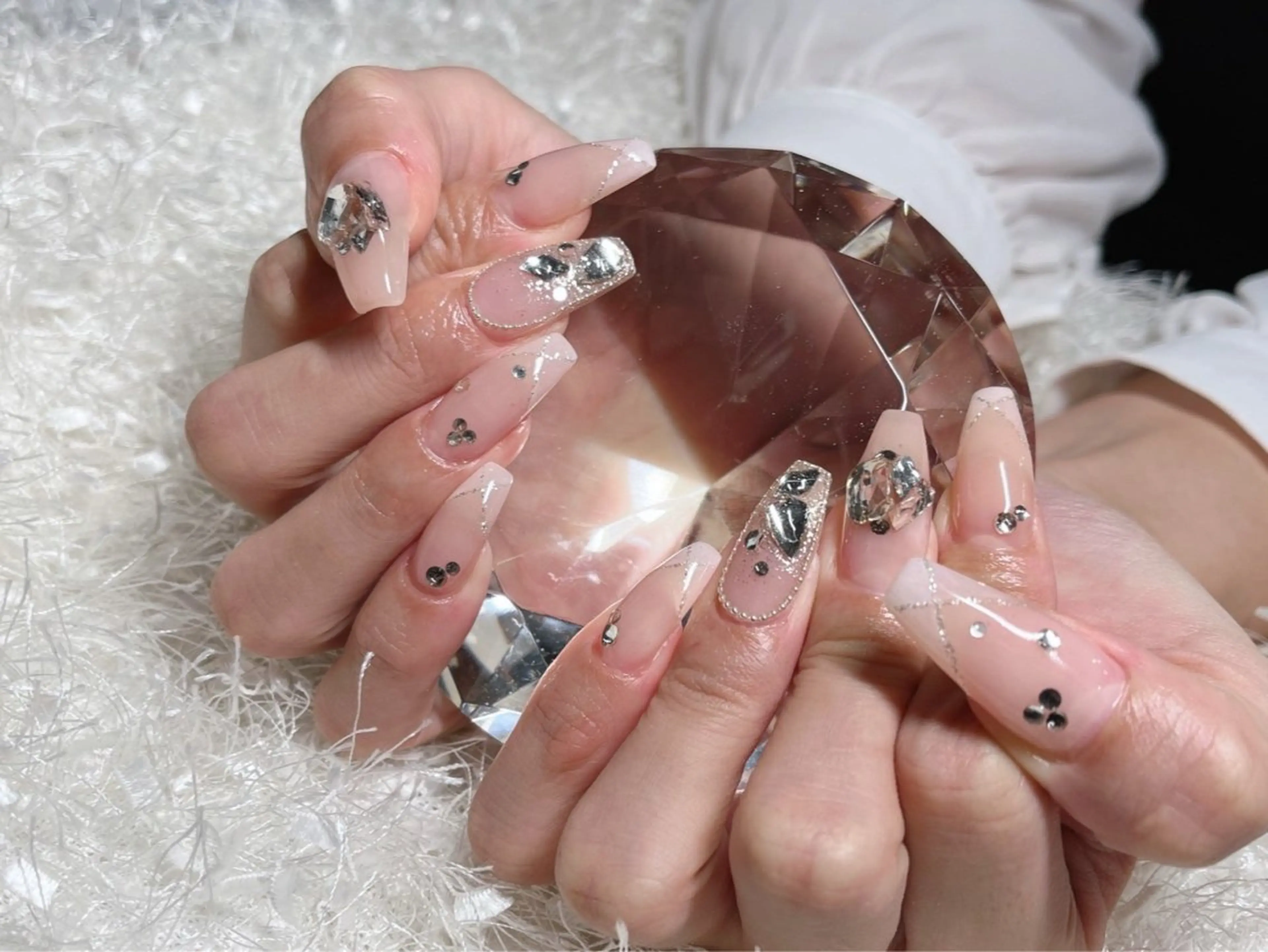 ネイル 長さ出し フレンチネイル ジェルネイル グラデーション ハート ハンドネイル Nail&eye Belire 新宿のネイルデザイン