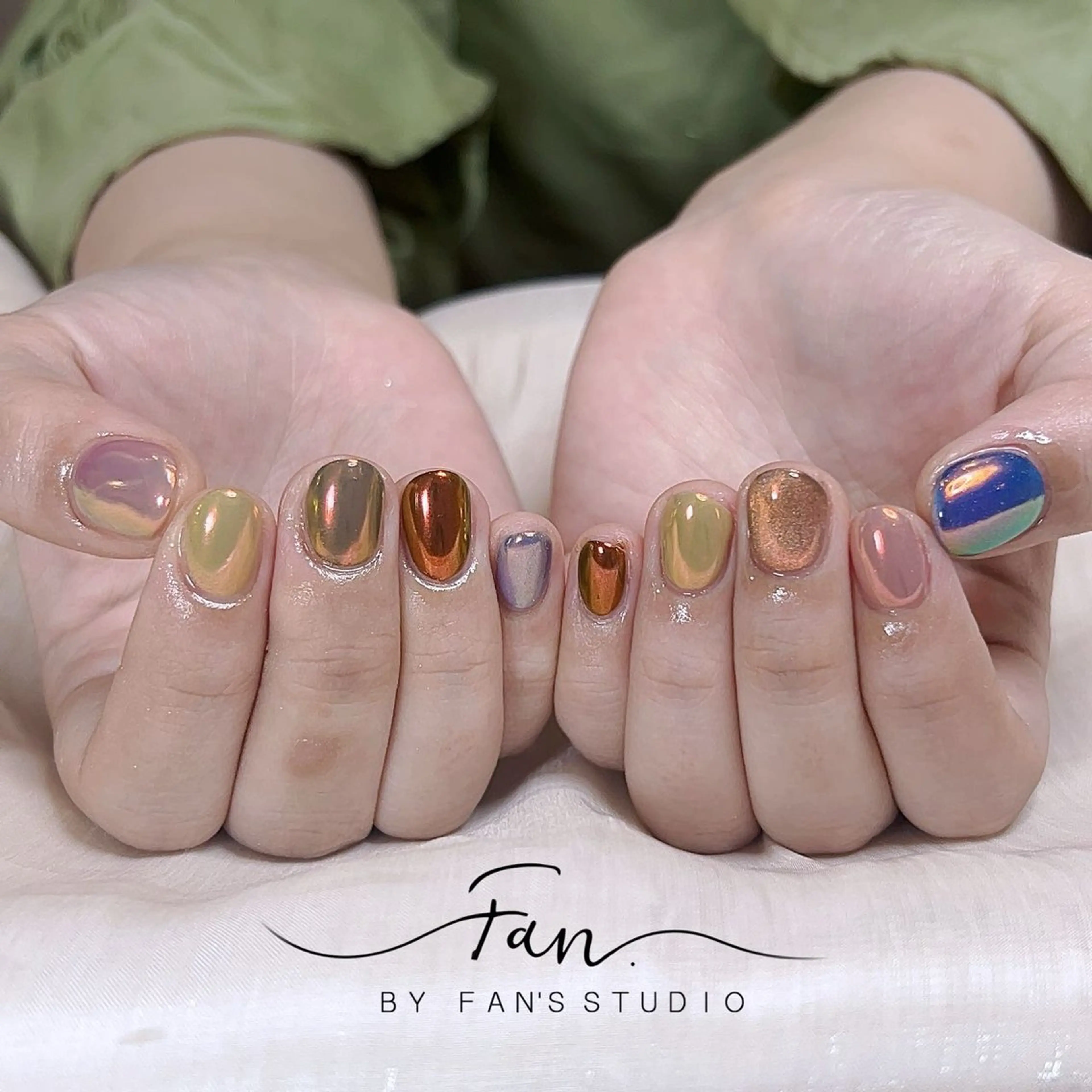 ネイル 🌻FAN'S STUDIO池袋🌻のネイルデザイン