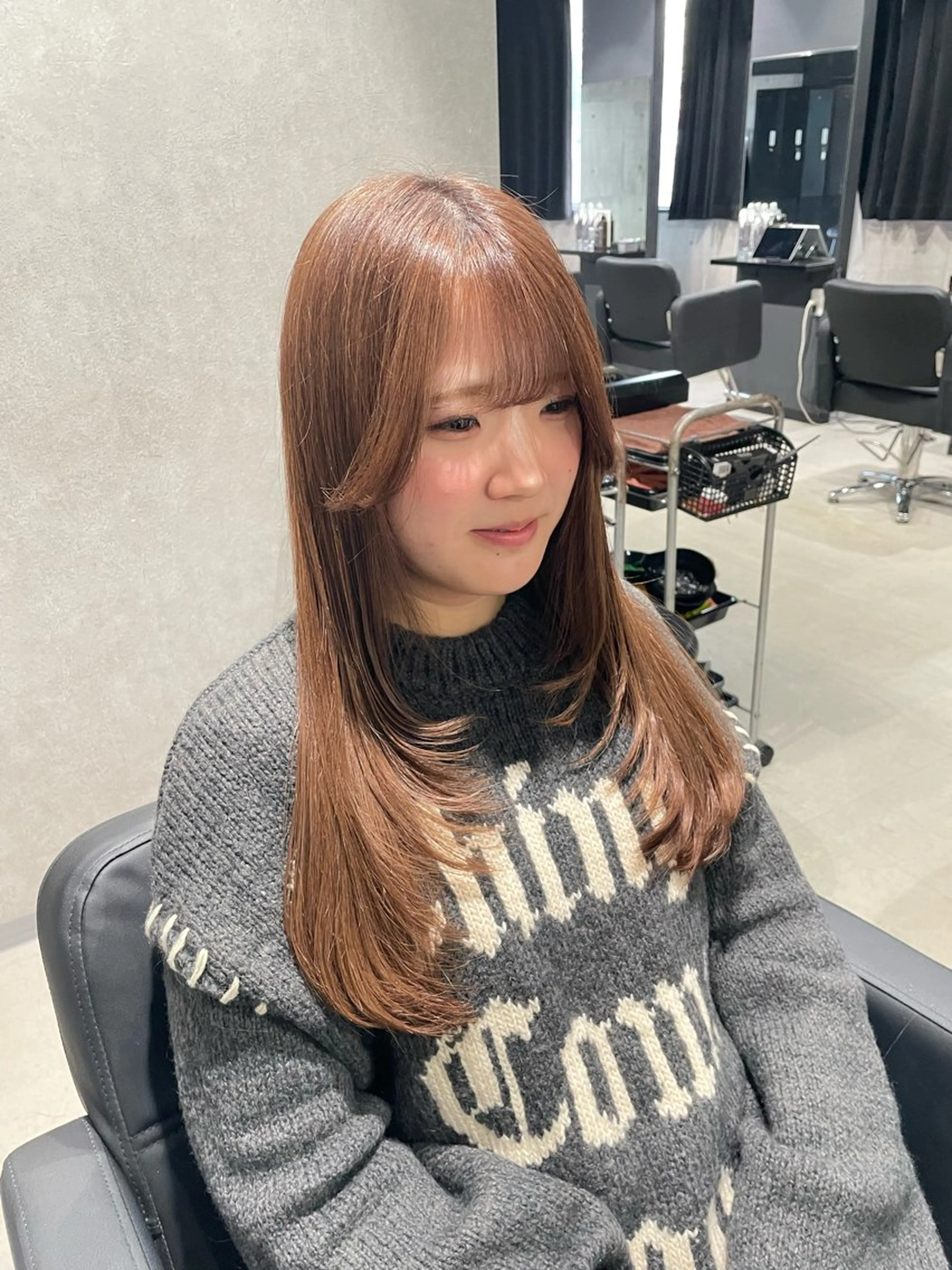 ロング レイヤーカット カット ヘアカラー _WHITE京橋所属・_WHITE 佐伯 碧のヘアスタイル