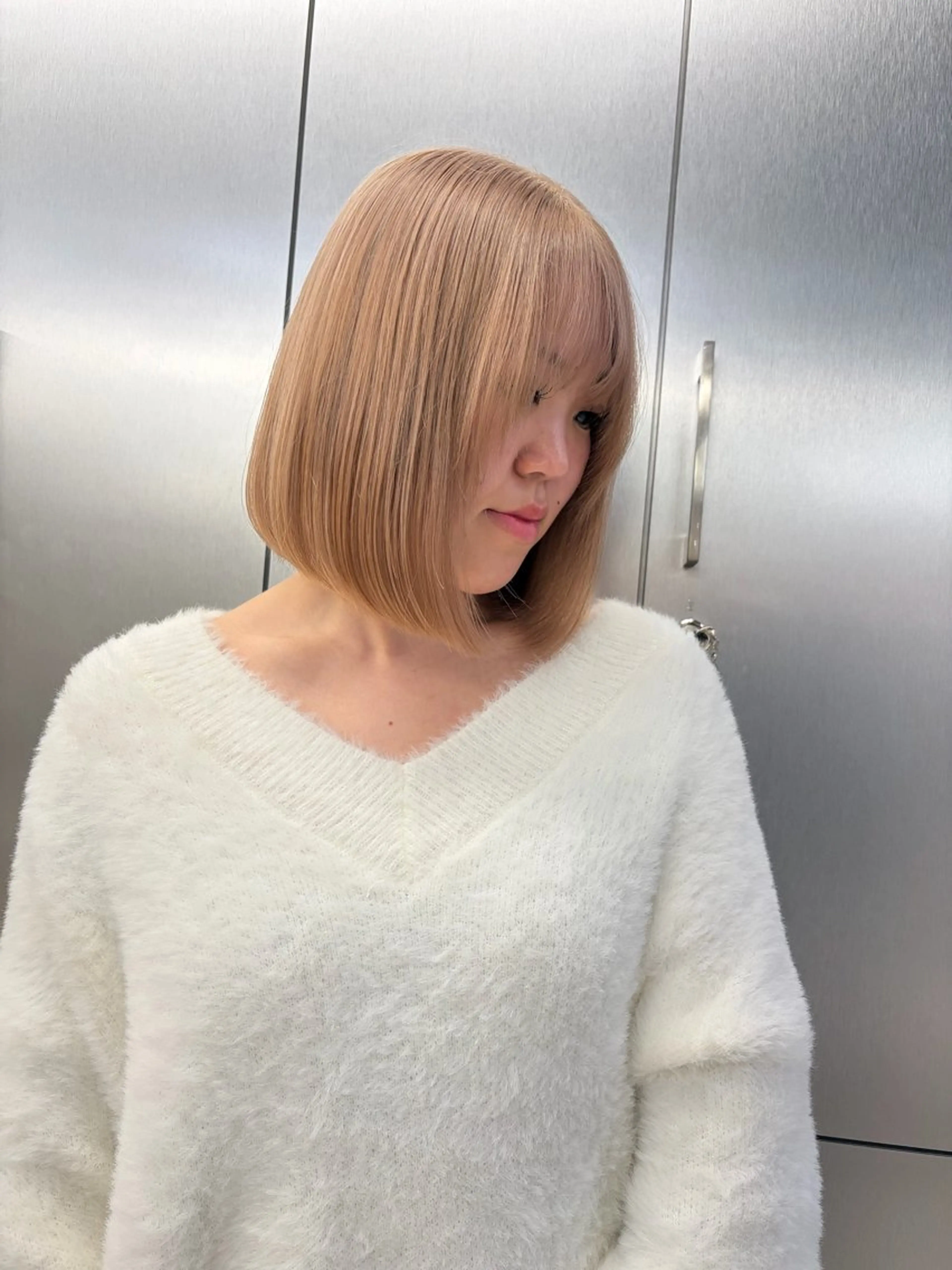 ショート ヘアカラー 💛艶感ハイトーン/ ブリーチ縮毛💛のヘアスタイル