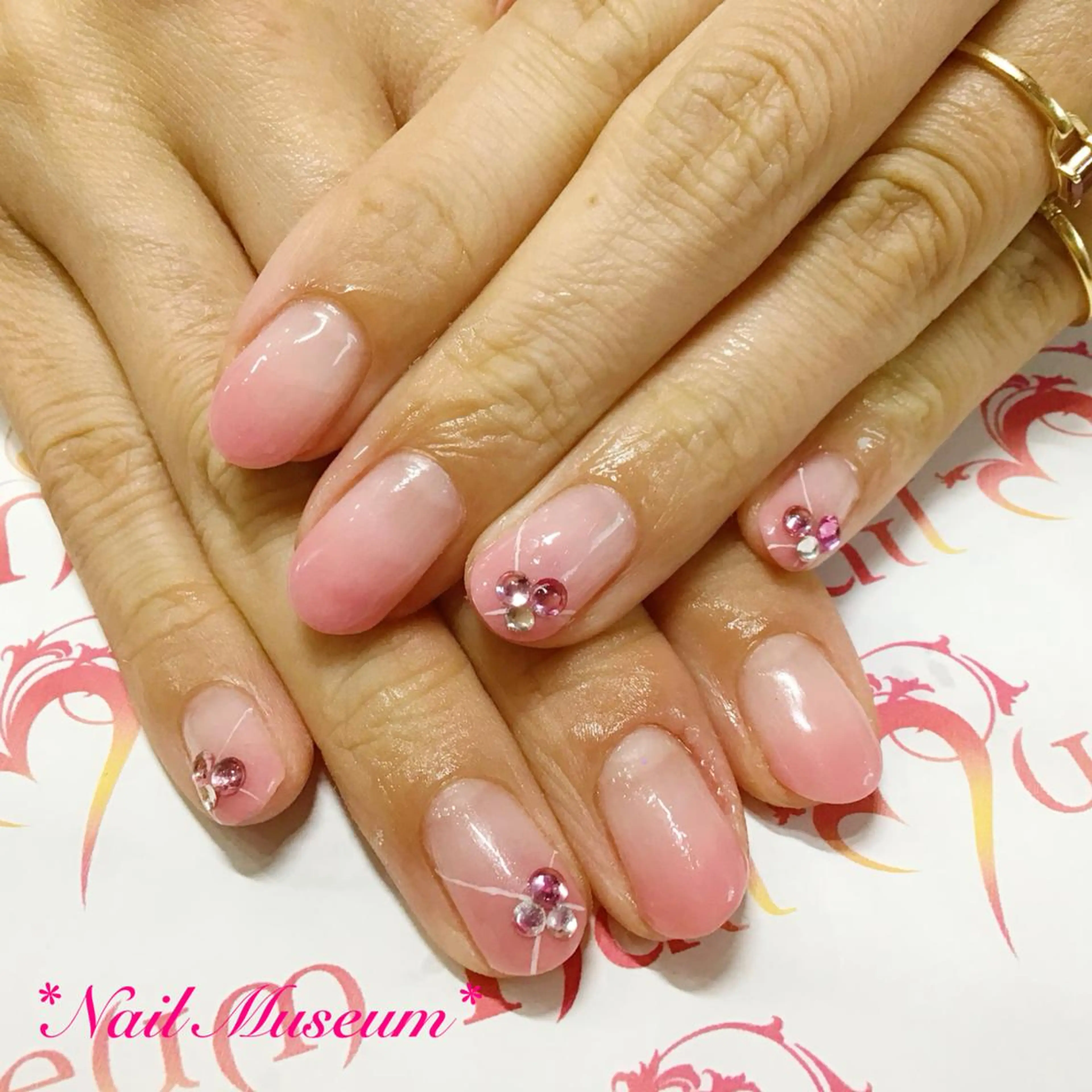 ネイル アートネイル フットネイル フレンチネイル ジェルネイル グラデーション マグネットネイル💛 Hayakawaのネイルデザイン