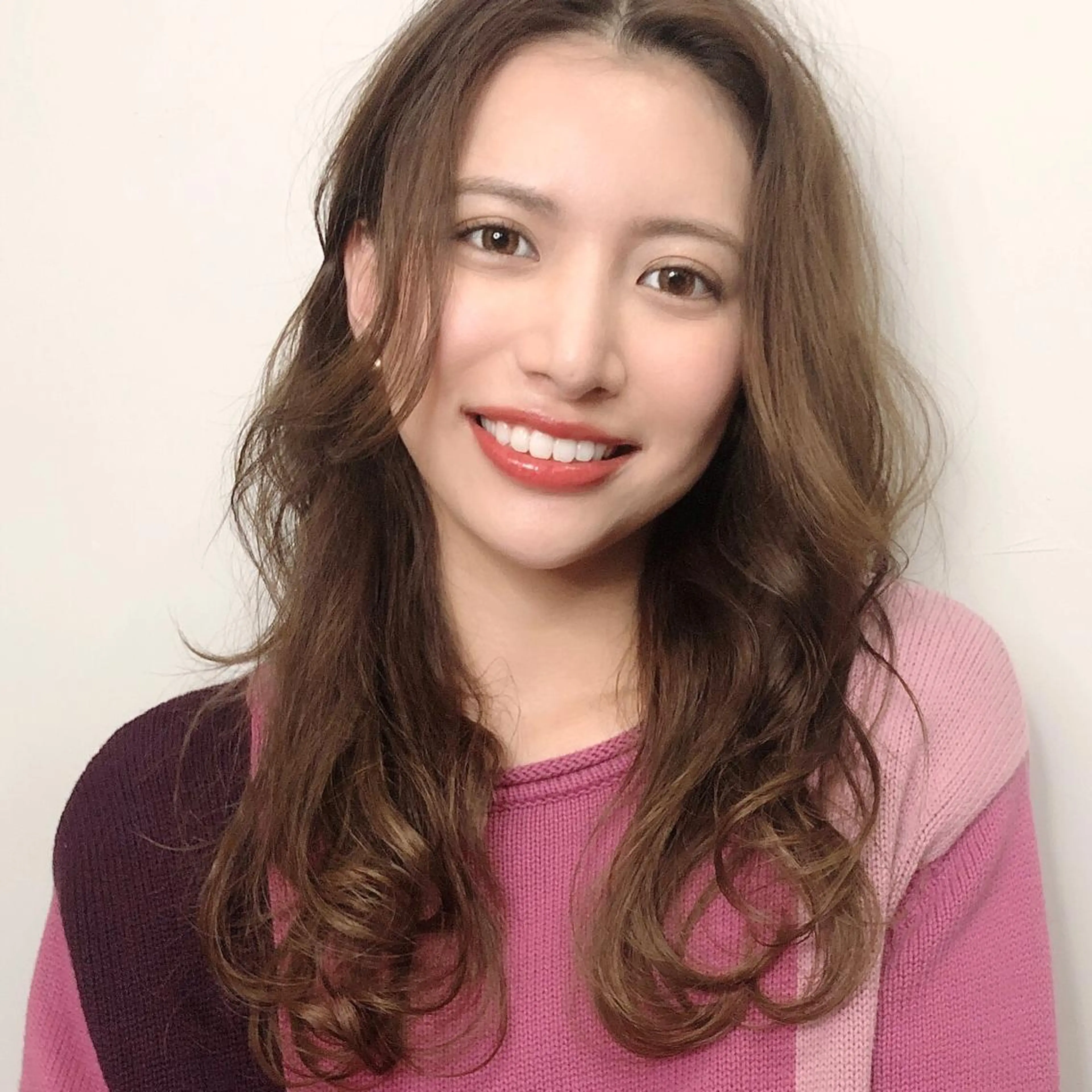 セミロング セミロングパーマ 外国人風カラー ハイライト レイヤーカット 縮毛矯正 また会いたくなる 美容師【KENTA】のヘアスタイル