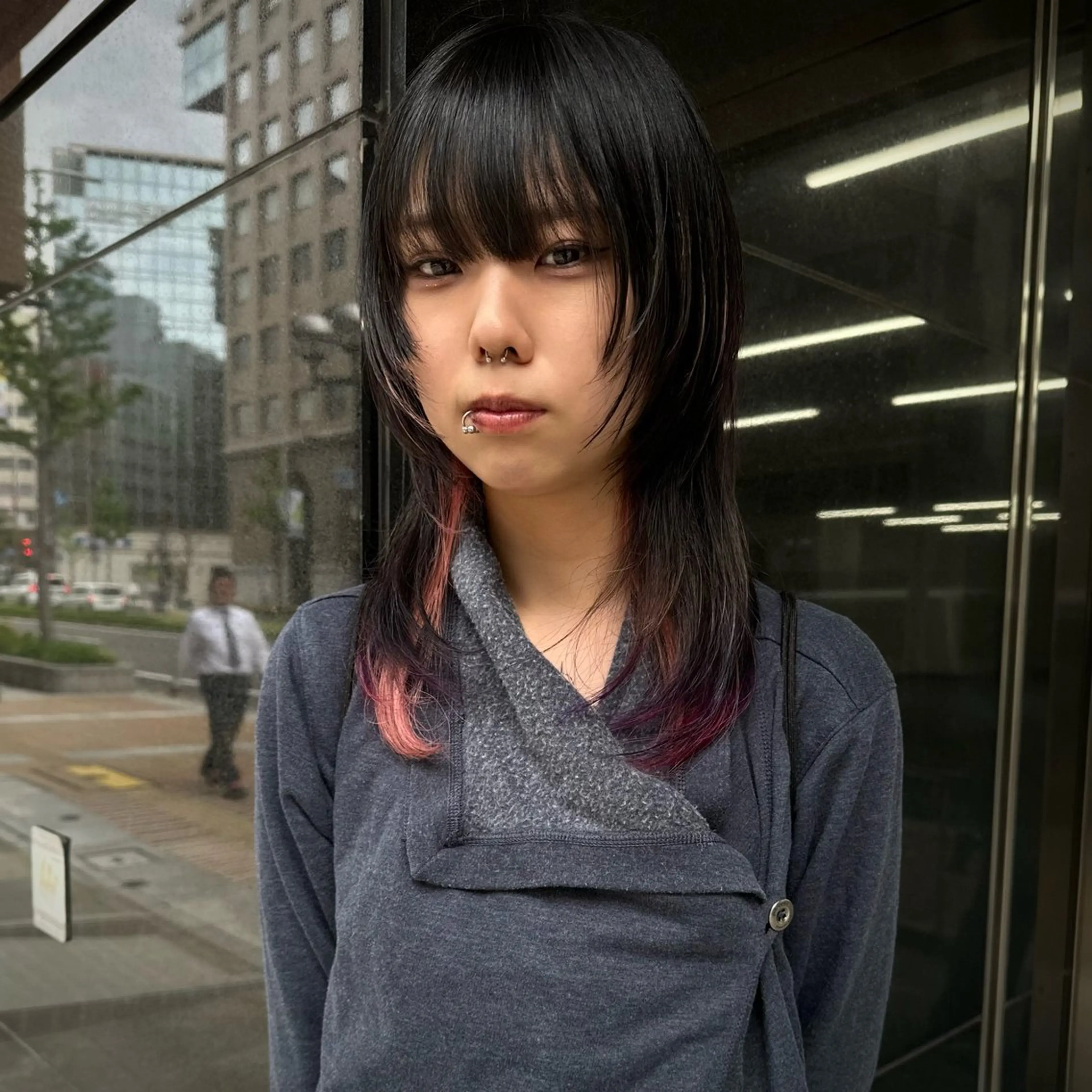 ミディアム カラー レイヤーカット mellow所属・顔周りデザイン/ ハイトーン/多田悠馬のヘアスタイル