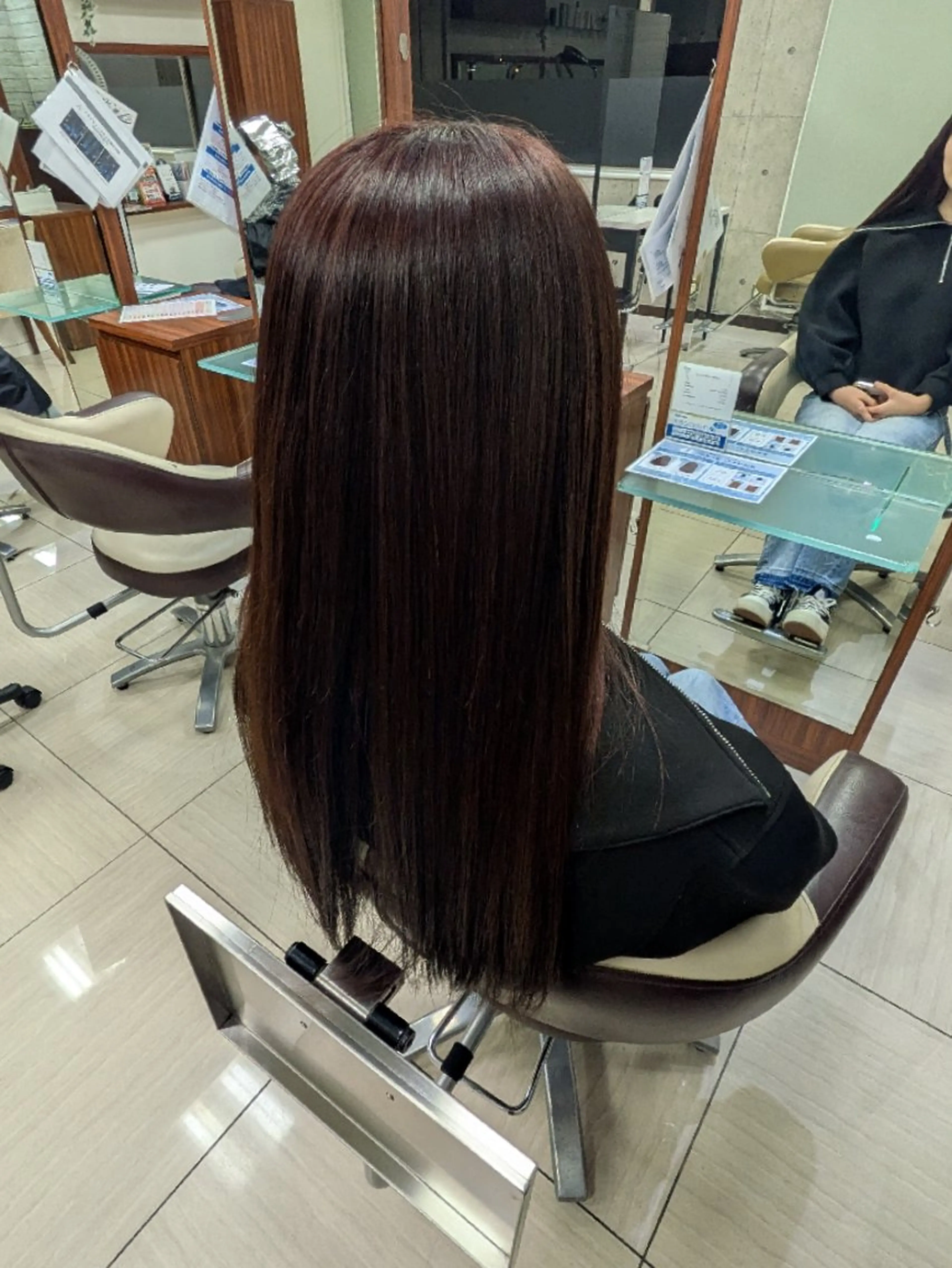 ヘアカラー 小林 凜のヘアスタイル