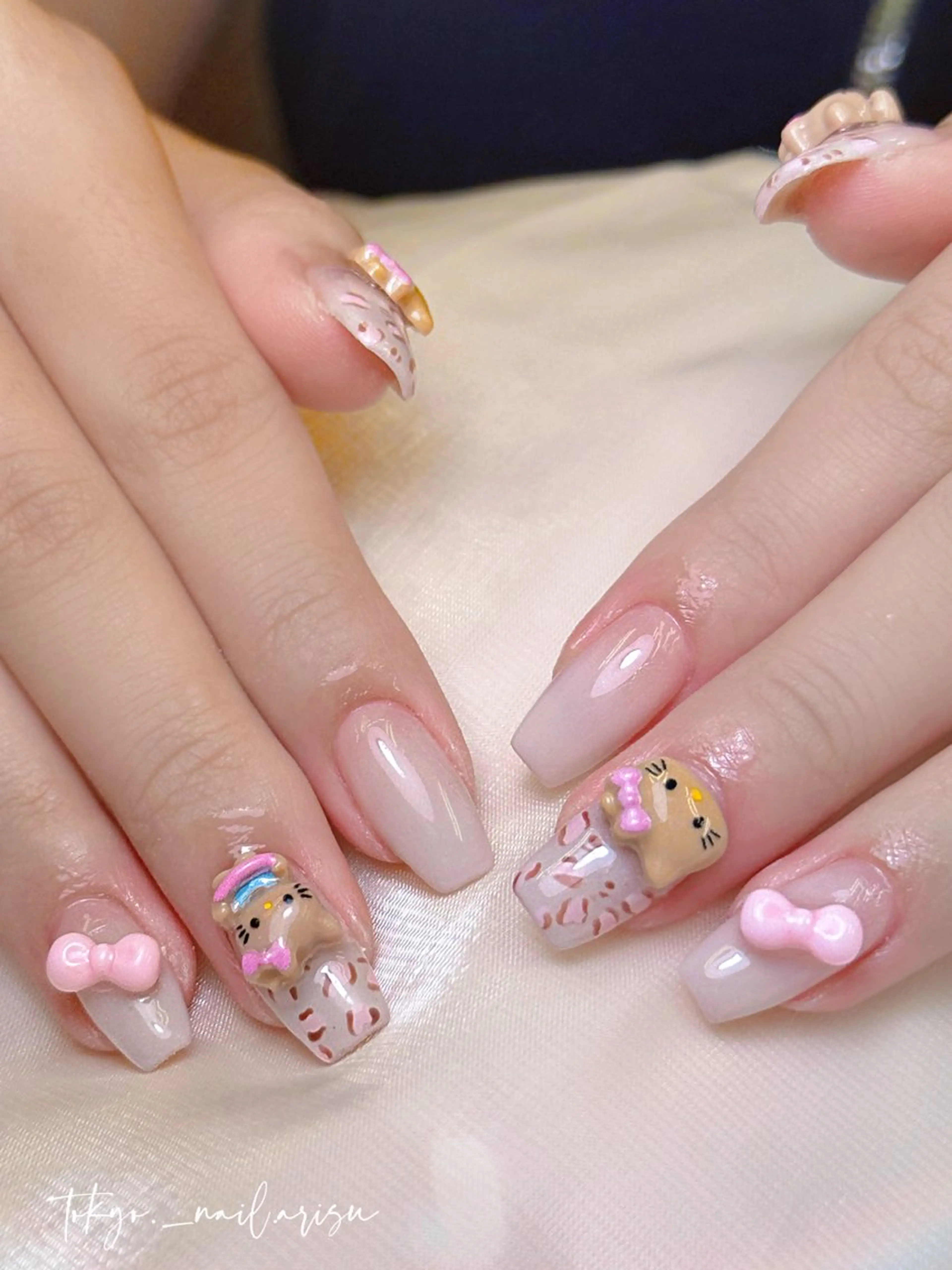 ネイル アニマル柄 グラデーション ハンドネイル ア リスのネイルデザイン