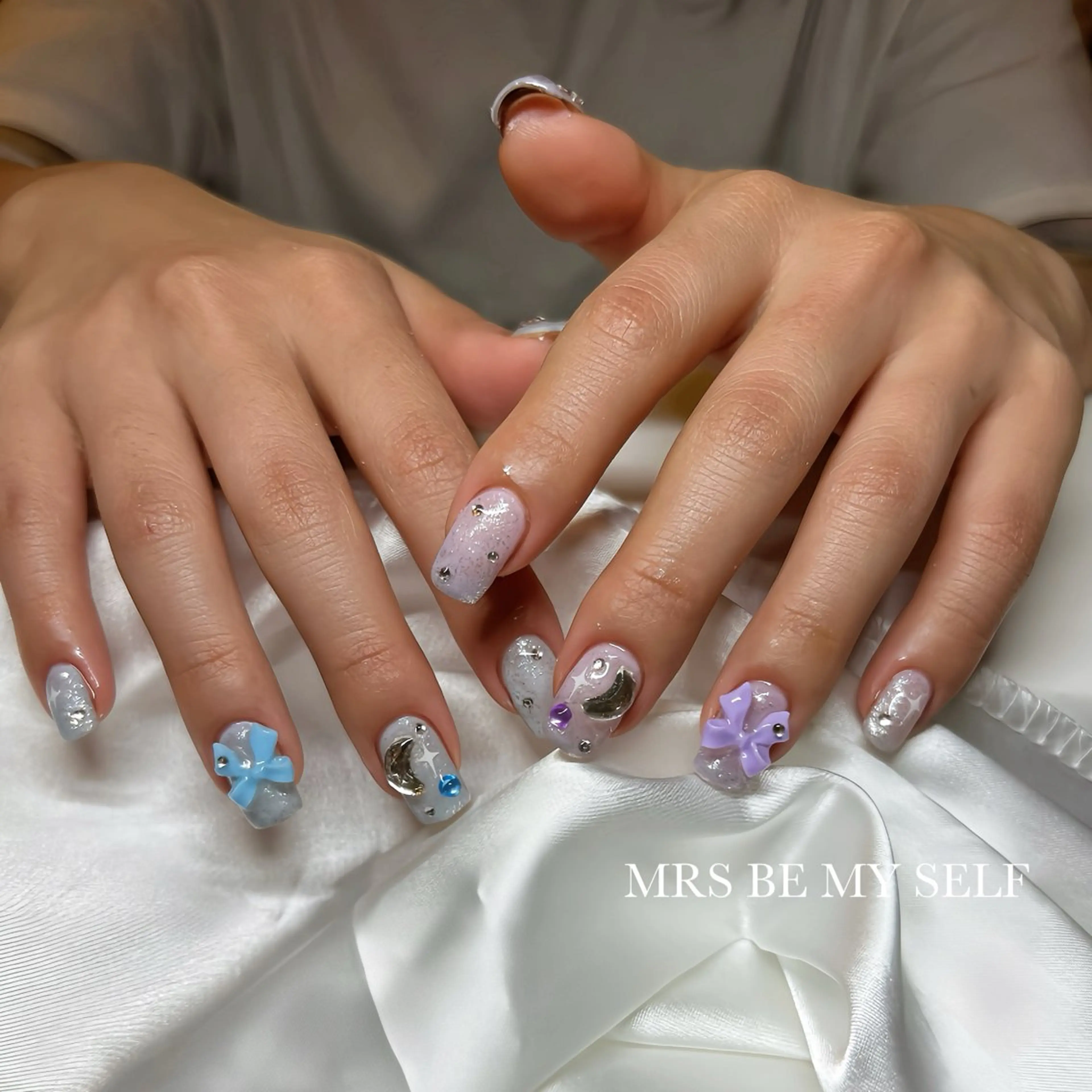 ネイル リボン ワンホンネイル ハンドネイル MRS/ miyu🎀のネイルデザイン