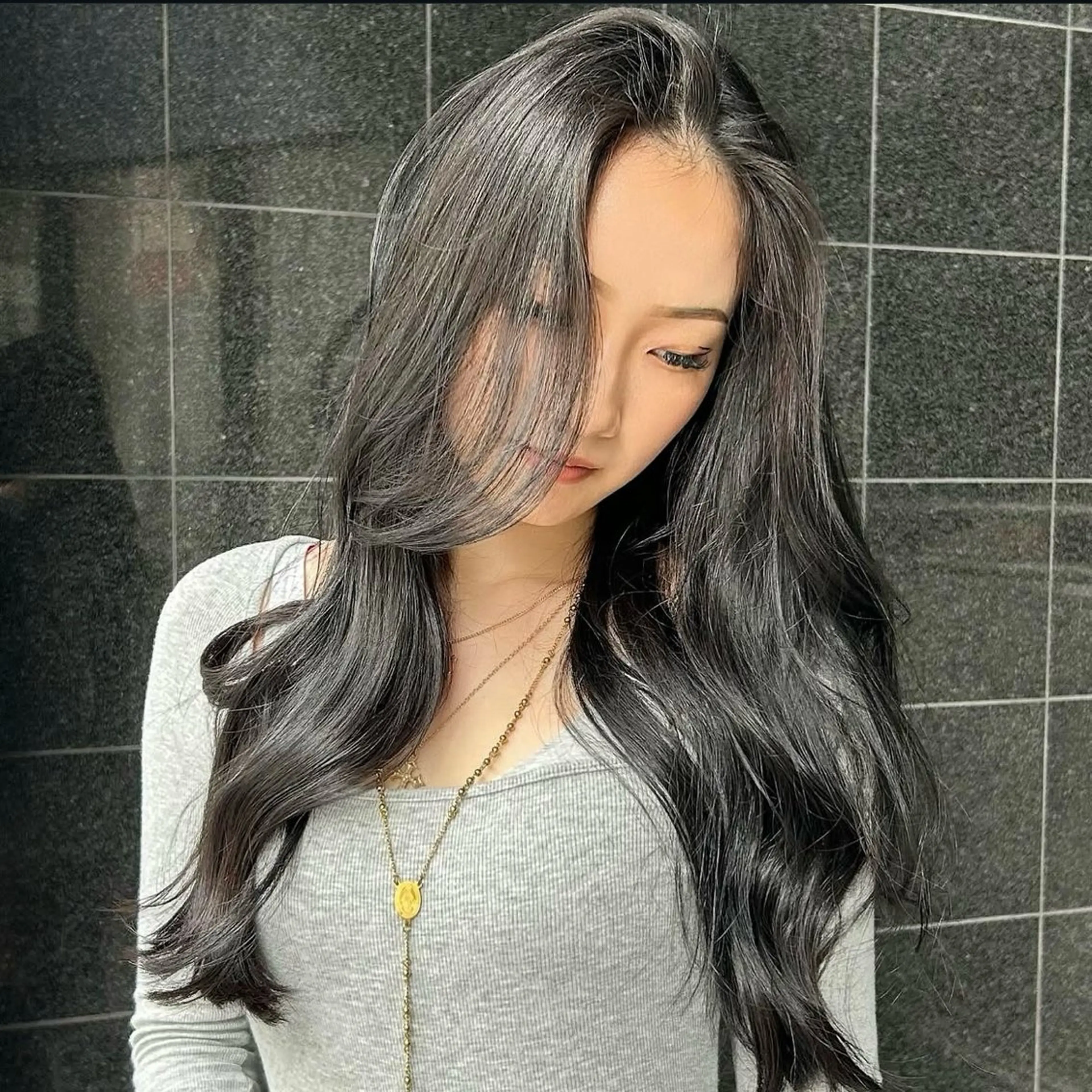 ロング カット ヘアカラー calna 古賀 菜摘のヘアスタイル