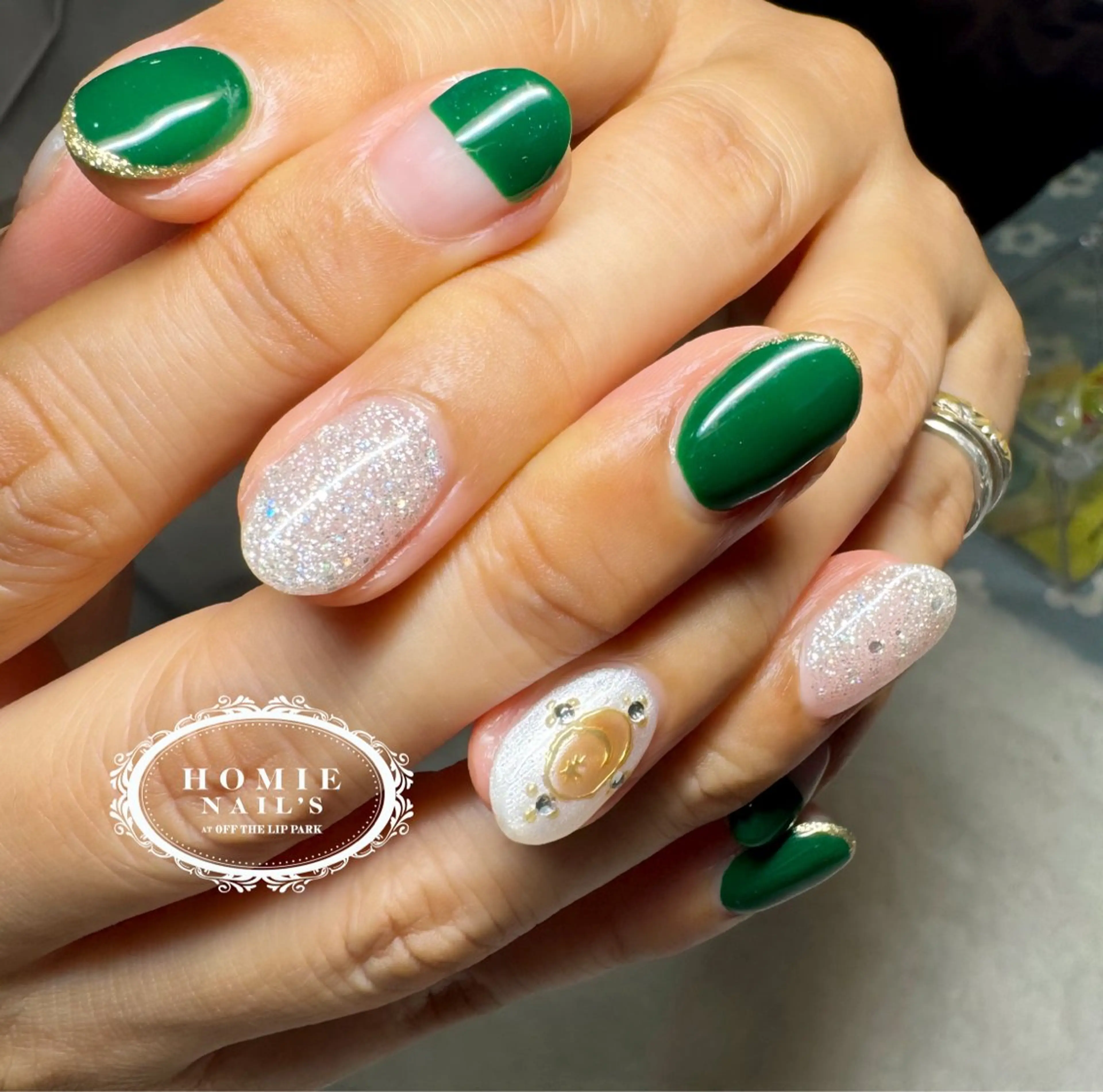 ネイル アートネイル ミラーネイル オフザリップパーク Asamiのネイルデザイン