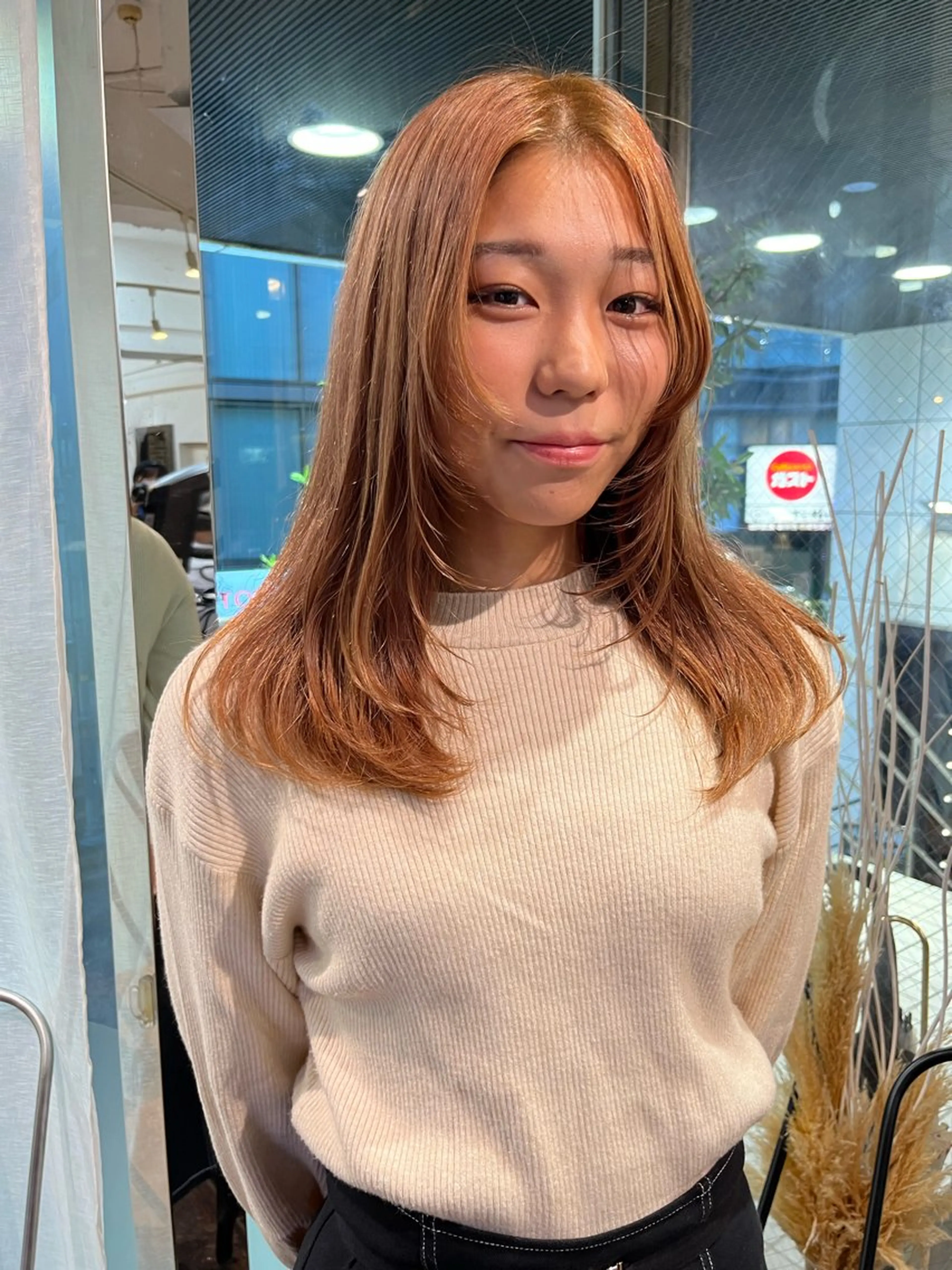 セミロング カラー ブリーチ ケアブリーチ ダブルカラー ハイトーンカラー インナーカラー Rei/ 縮毛矯正/ ハイライトカラー募集のヘアスタイル