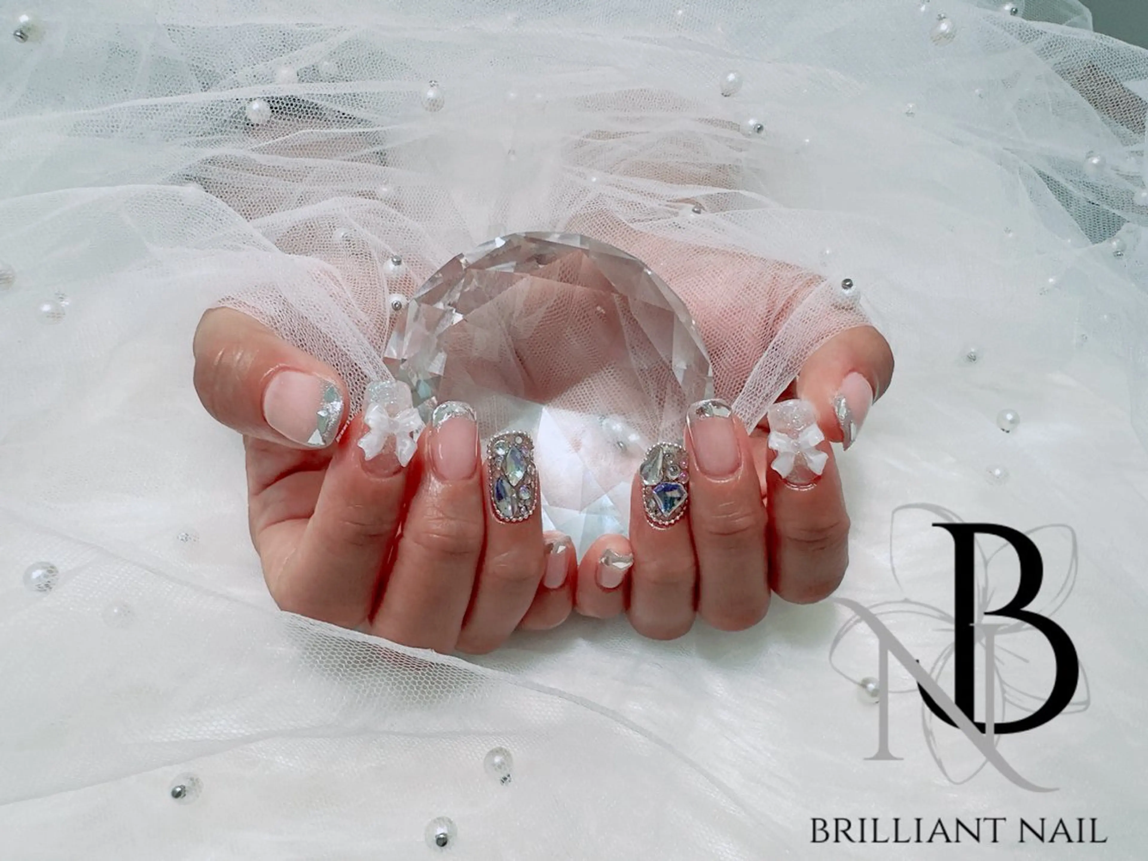 ネイル フレンチネイル ガラスフレンチ リボン ハンドネイル ハンドケア brilliant nail💎あやのネイルデザイン