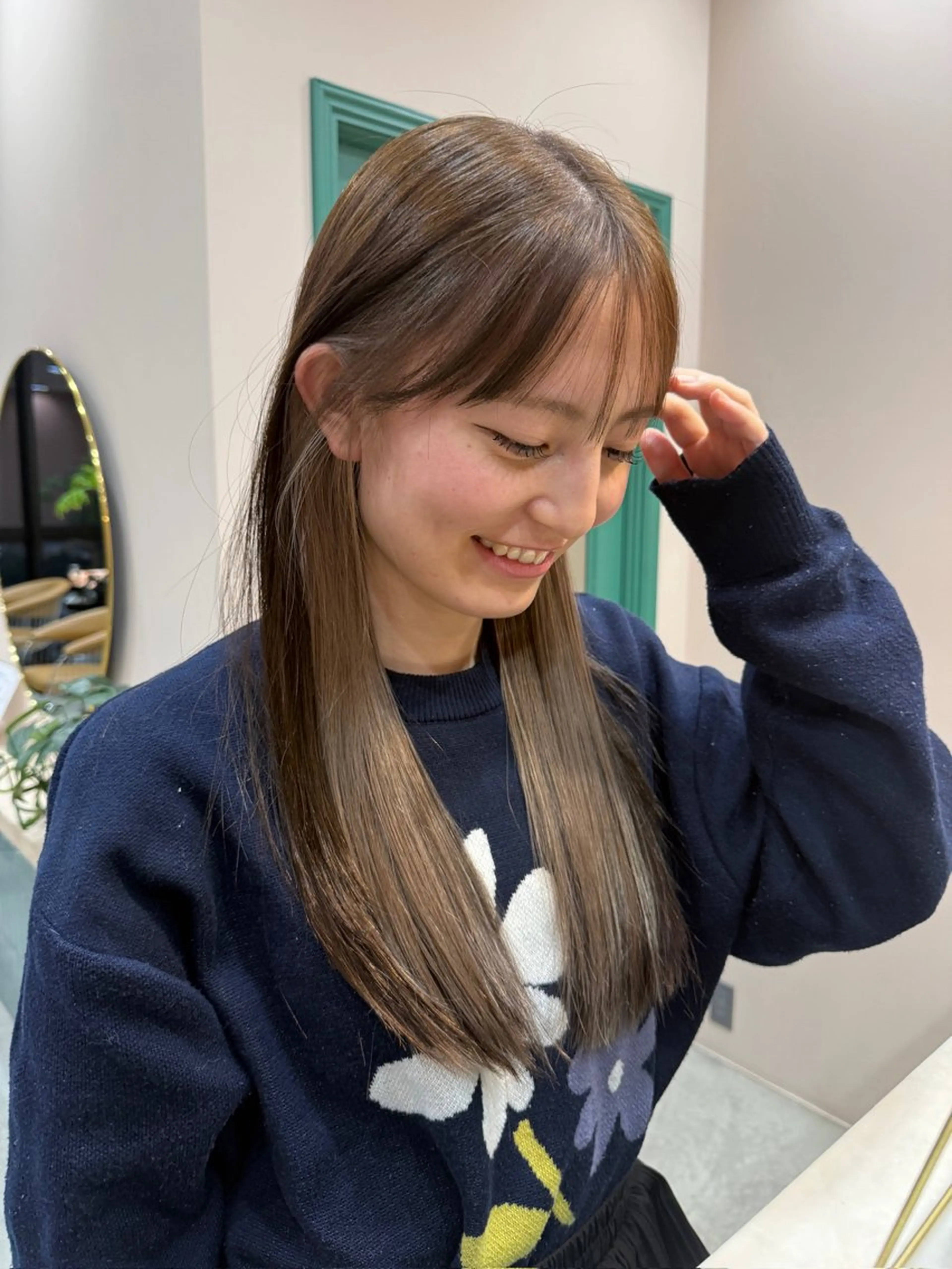 カラー イヤリングカラー 松岡 茉和のヘアスタイル