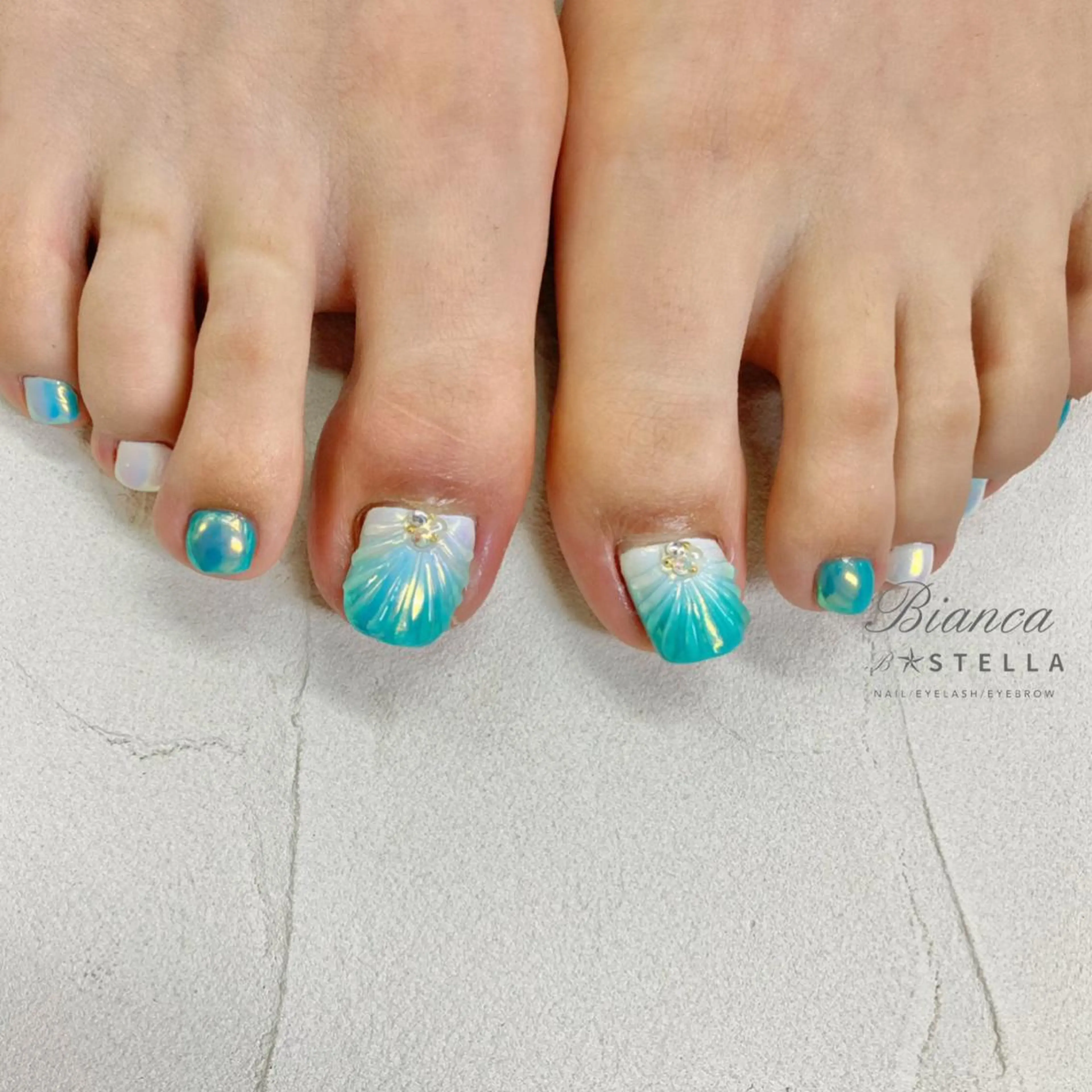 ネイル オーロラネイル Mojyam nail所属・松本 実咲のネイルデザイン