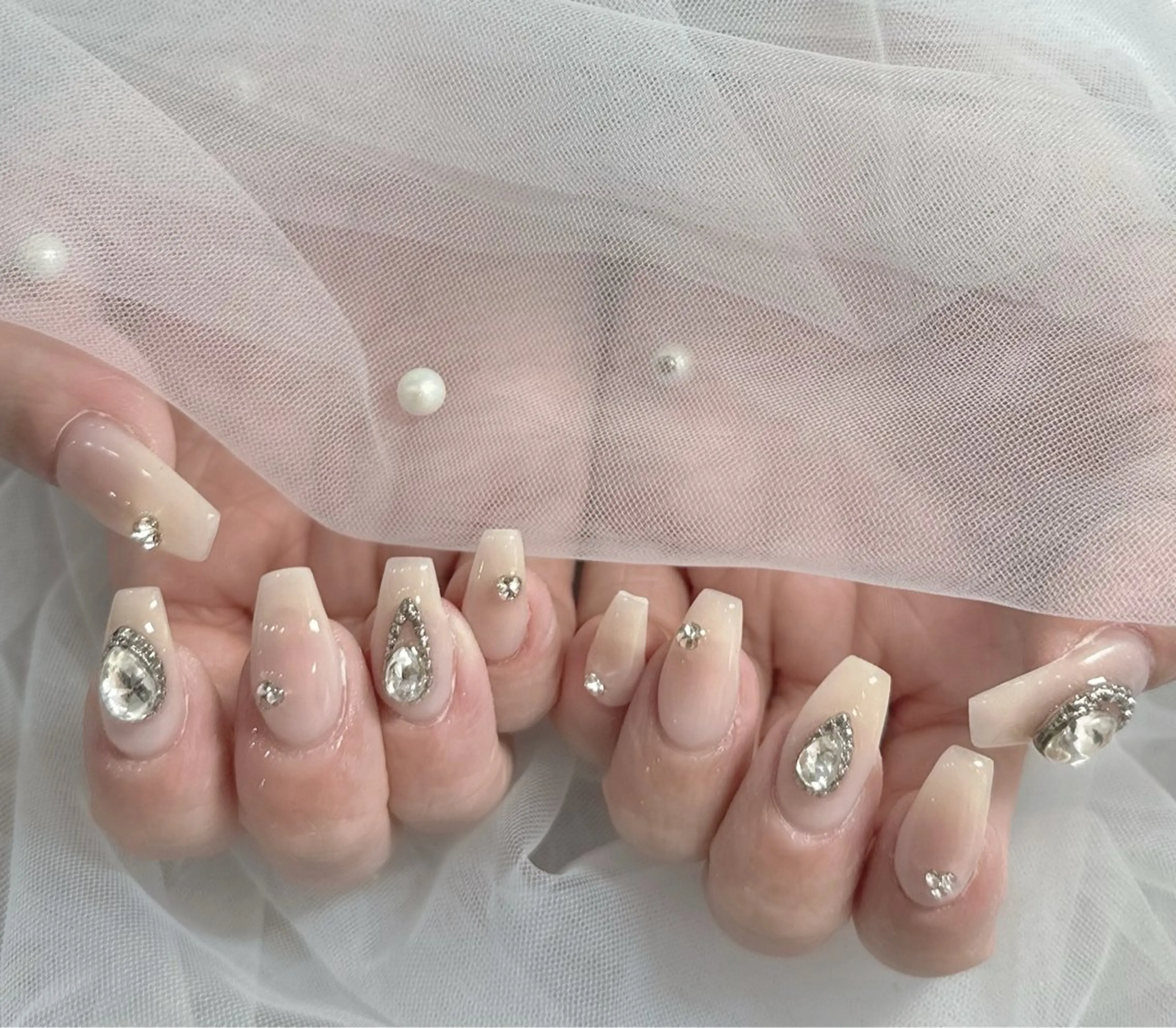 ネイル ハンドネイル フットネイル LAVISH nanamiのネイルデザイン