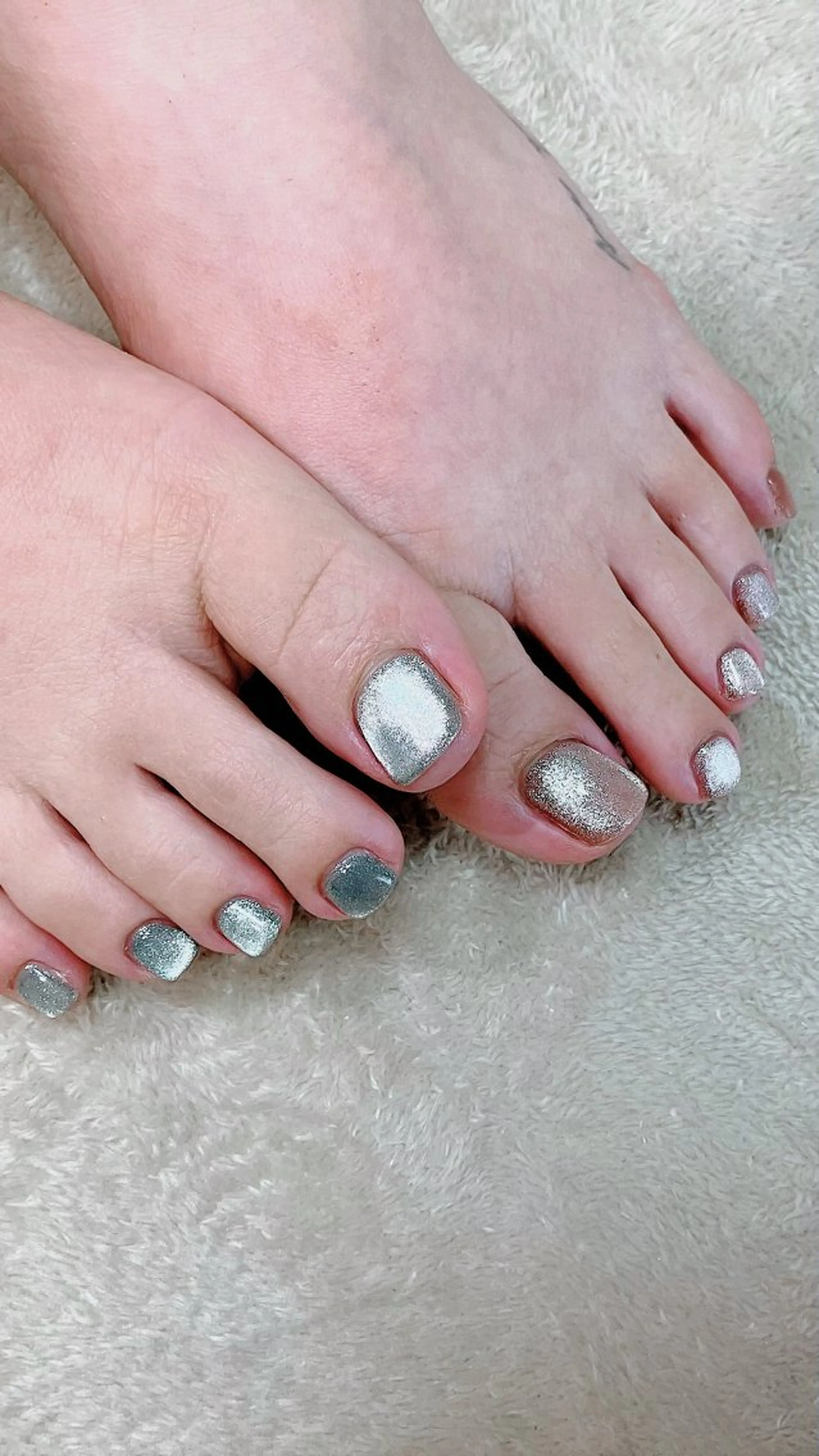 ネイル フットネイル haleyume所属・shino🌟 痛ネイルのネイルデザイン