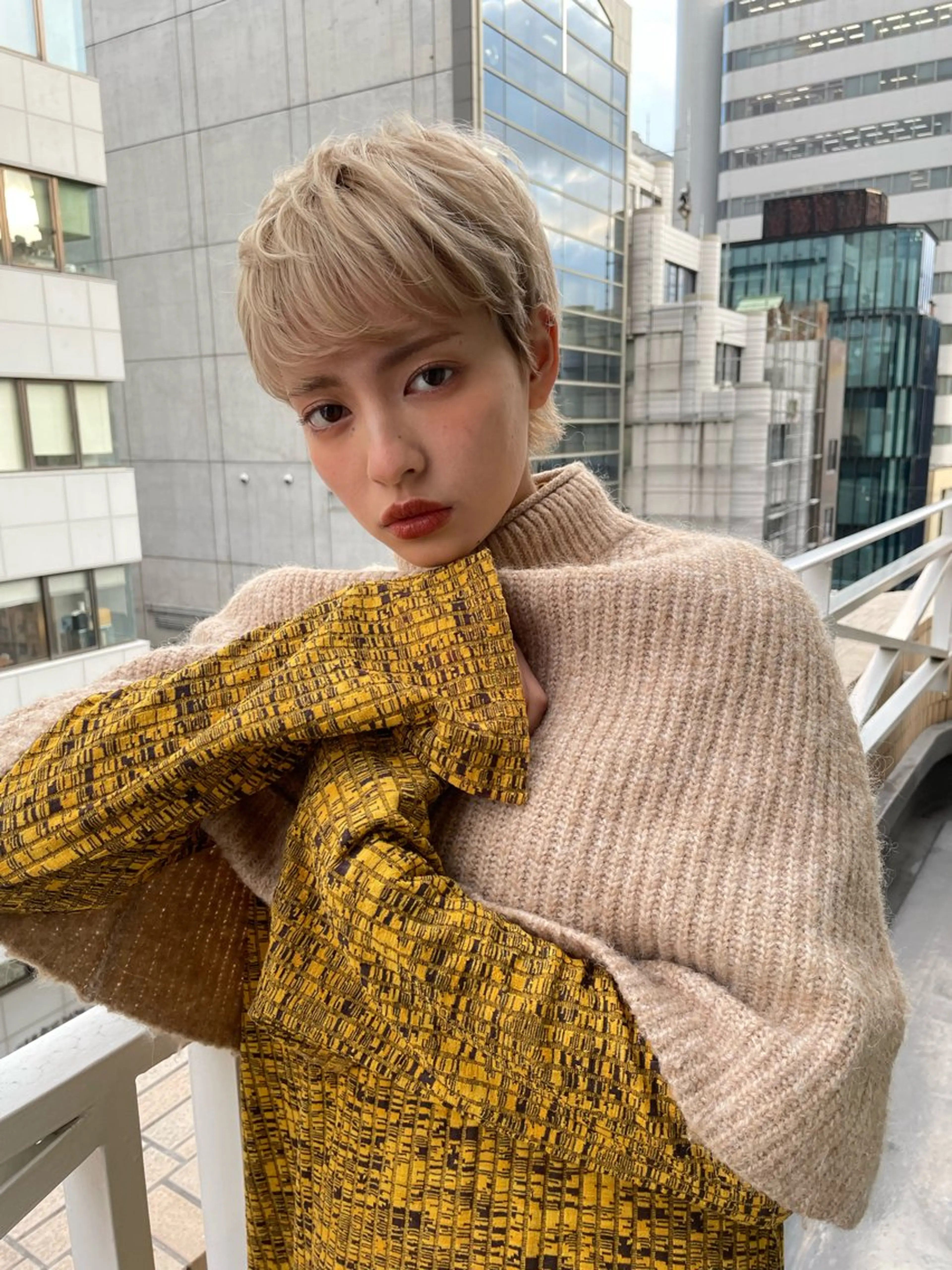 【ショート​〜​ミディアムstyle希望の方限定】ブリーチ2回+カラー+カット+アミノリペアトリートメントの写真