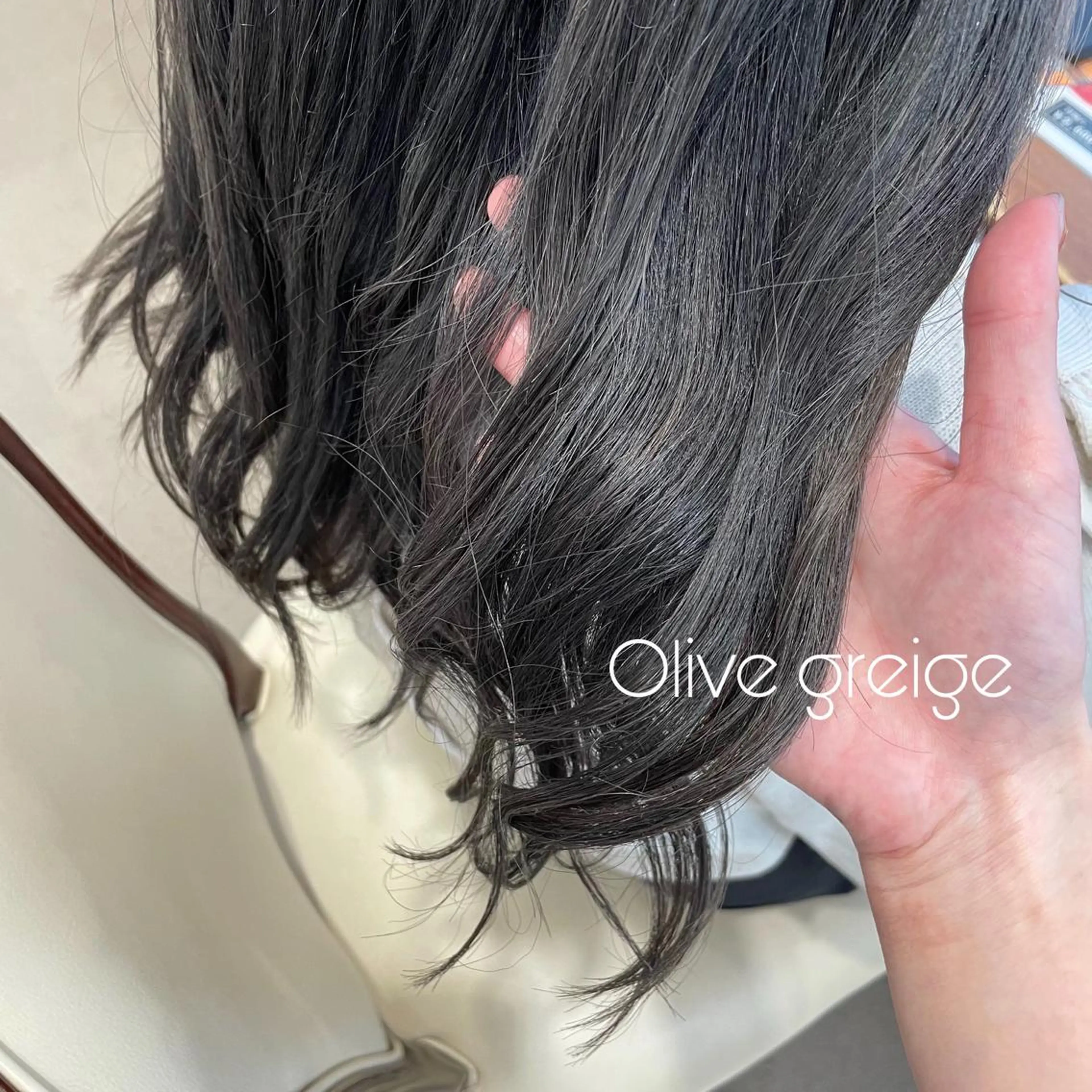 カラー グレージュ 🍪ﾖｼｲﾊﾙﾈ🍪 ﾗﾍﾞﾝﾀﾞｰｶﾗｰのヘアスタイル