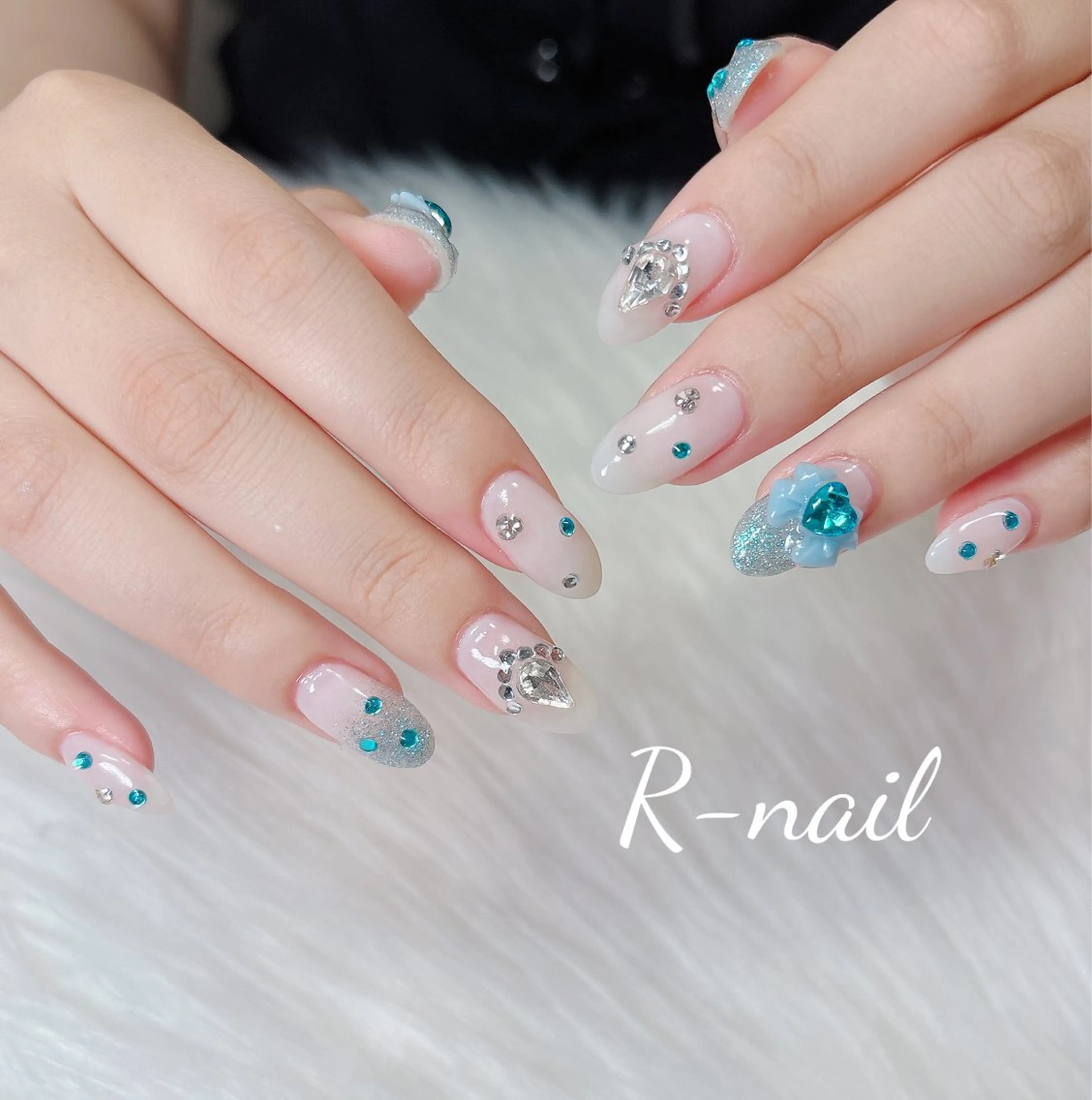 ネイル ハンドネイル R-nail salonのネイルデザイン