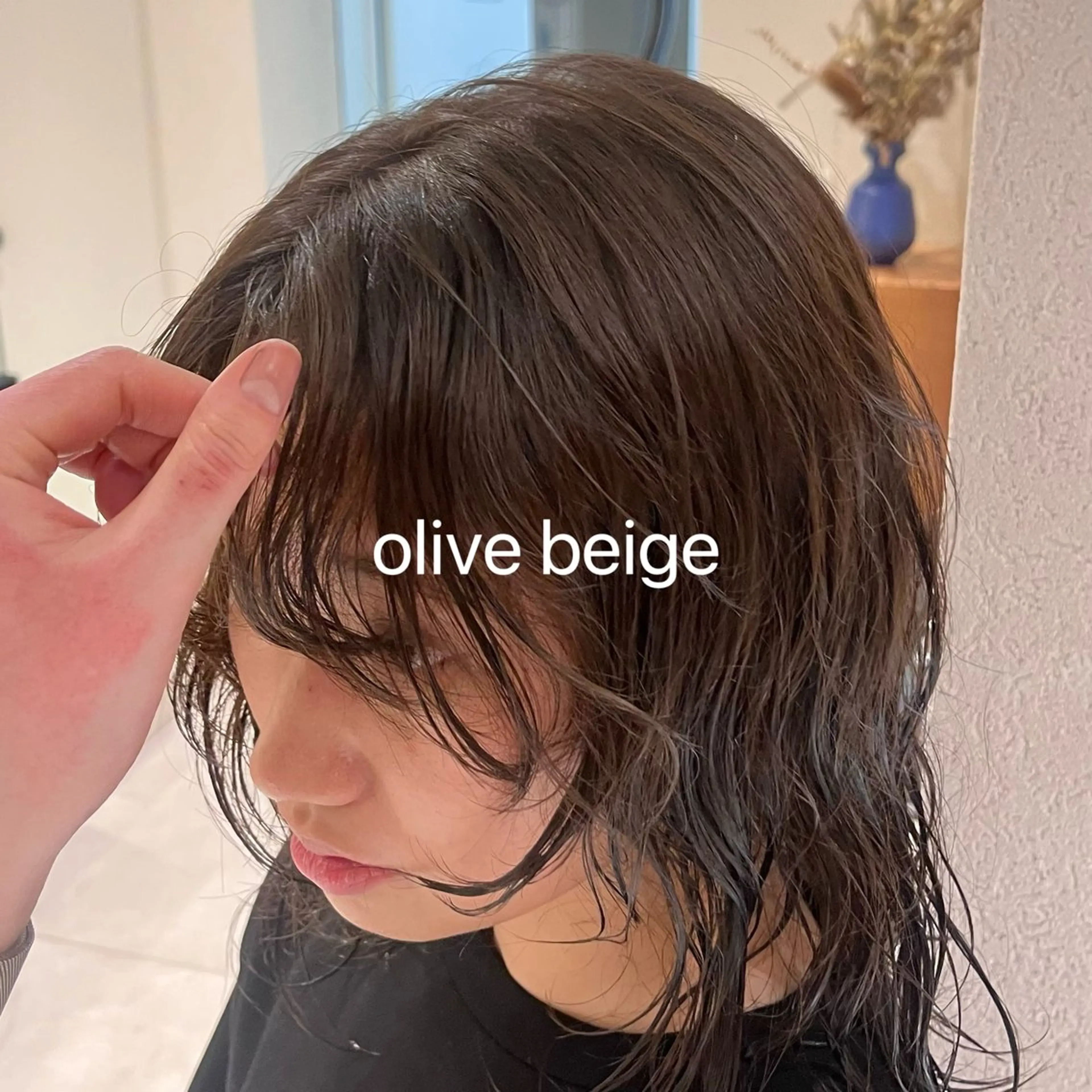 ミディアム カラー yiye aoyama所属・表参道yiye うららのヘアスタイル