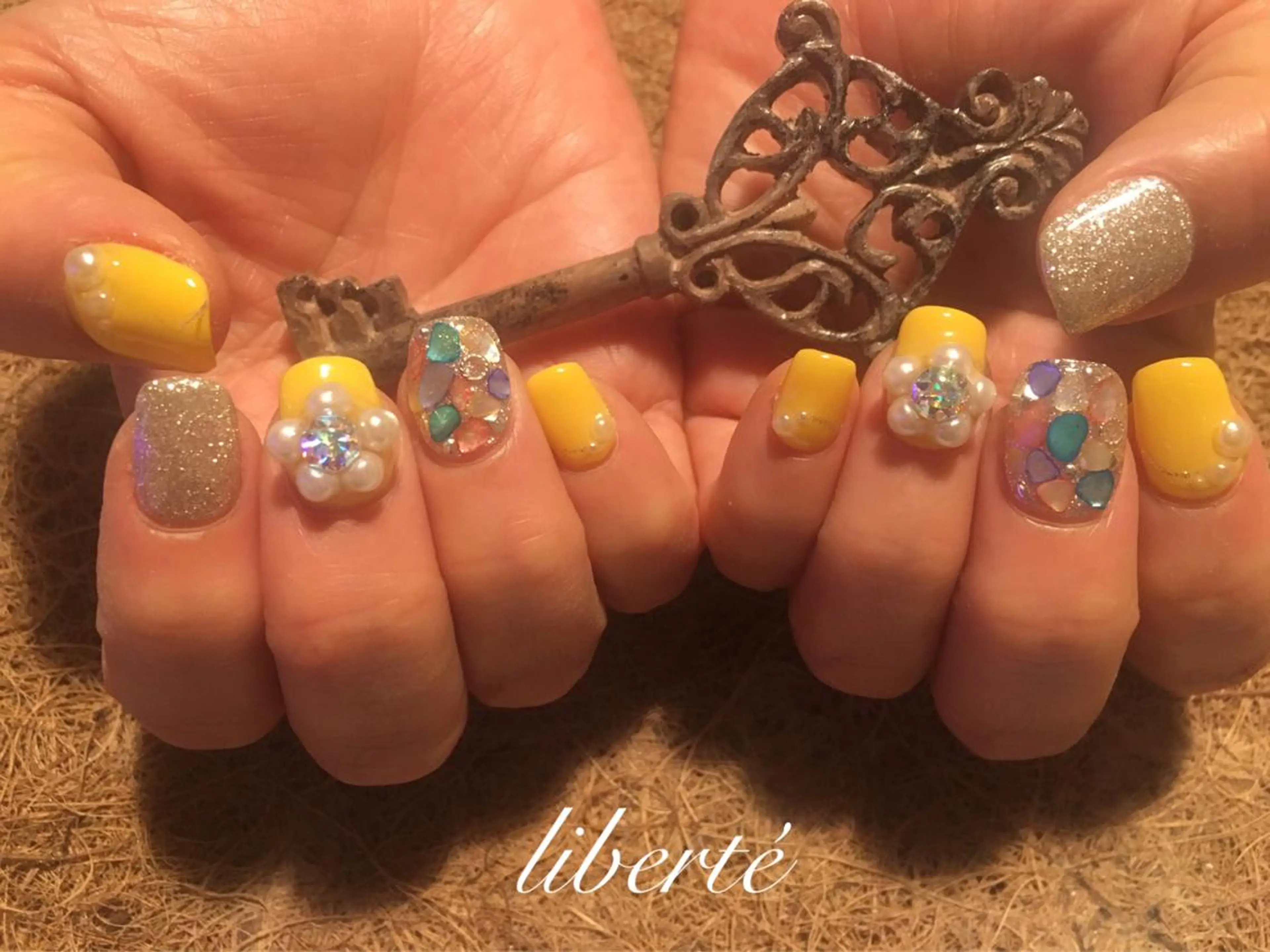 ネイル liberté (リベルテ)のネイルデザイン