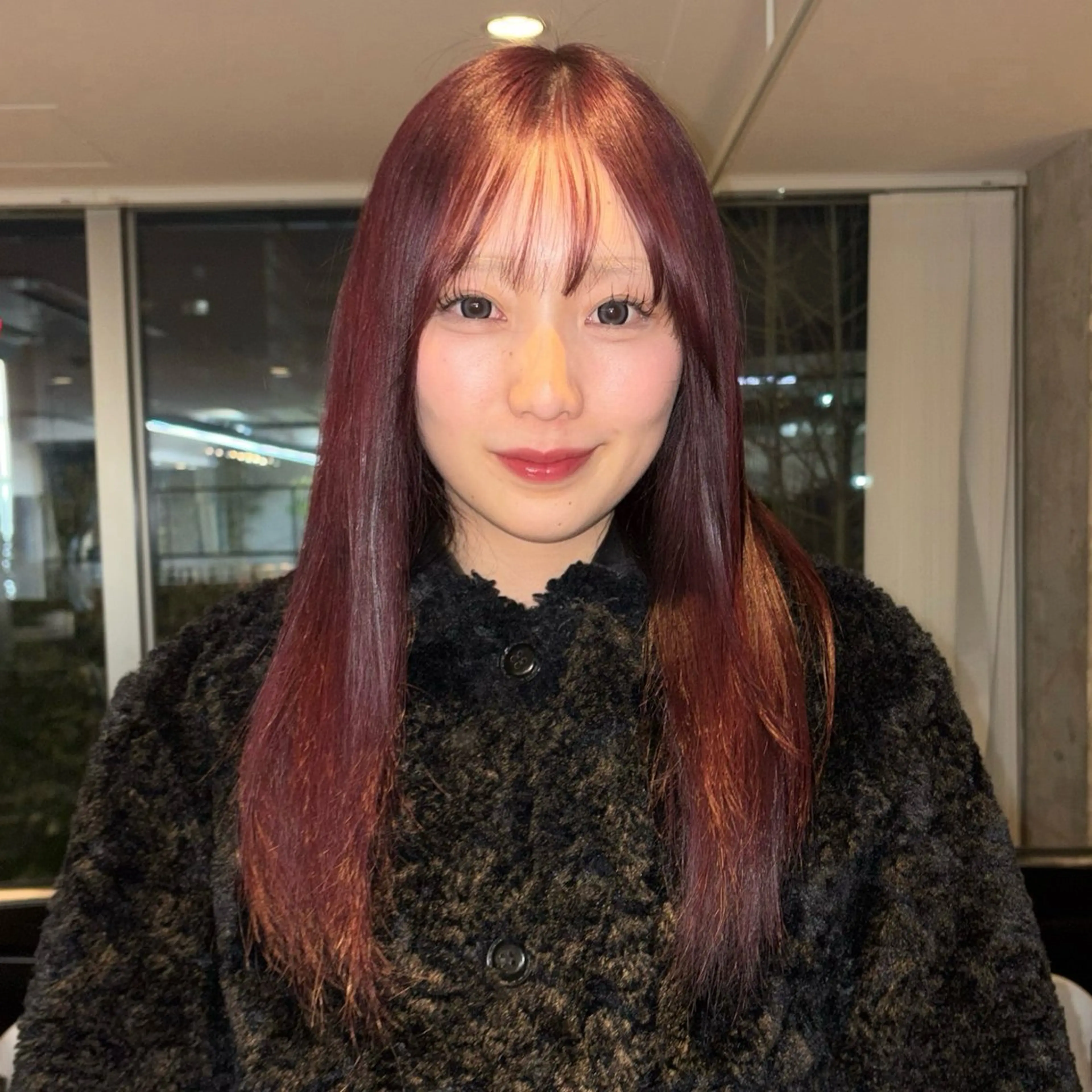 ロング ヘアカラー 大下 心渚 /ブリーチ/艶カラーのヘアスタイル