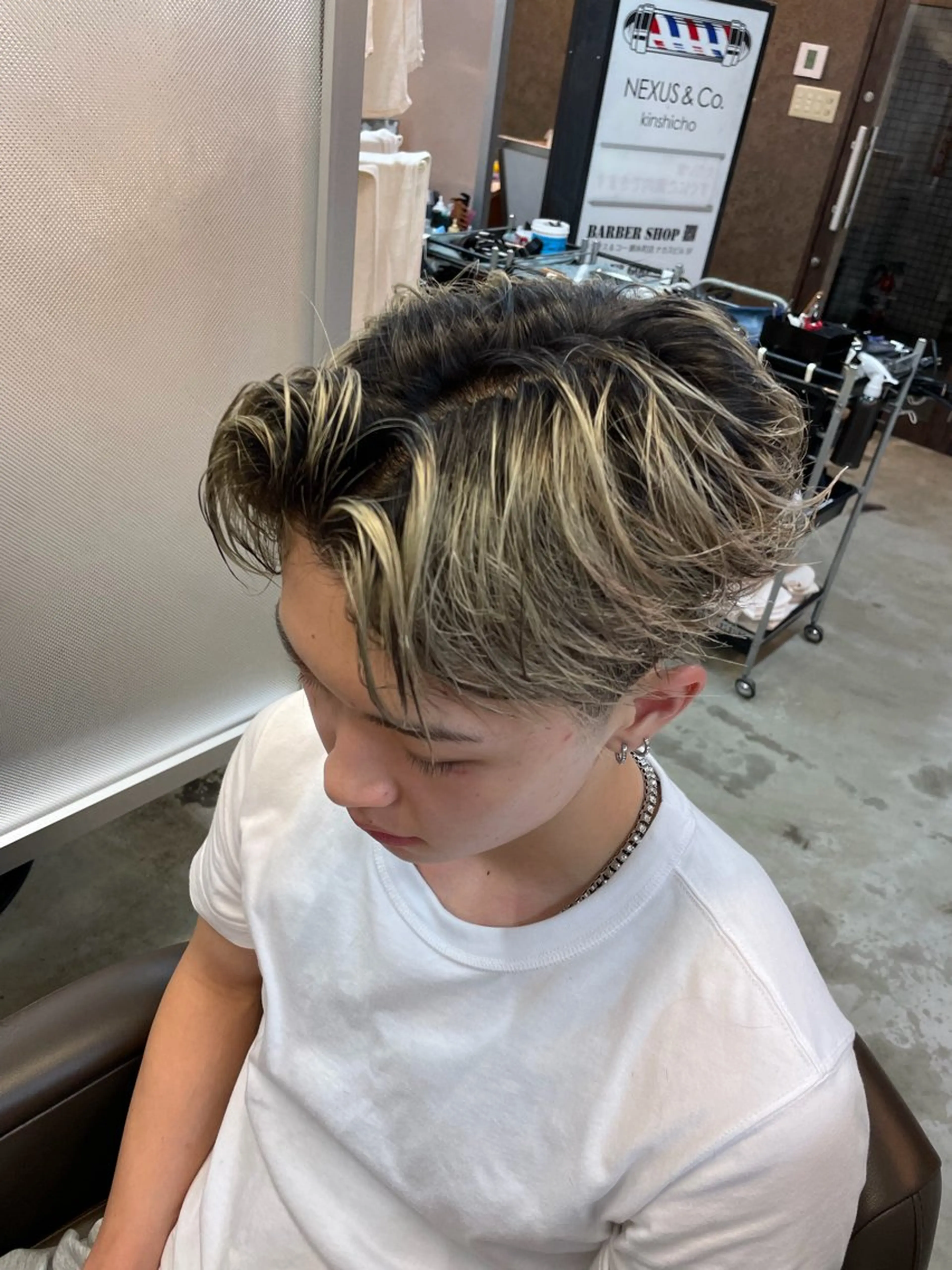 ミディアム カラー メンズ カット メンズパーマ特化 カバヤマ　リョウのヘアスタイル