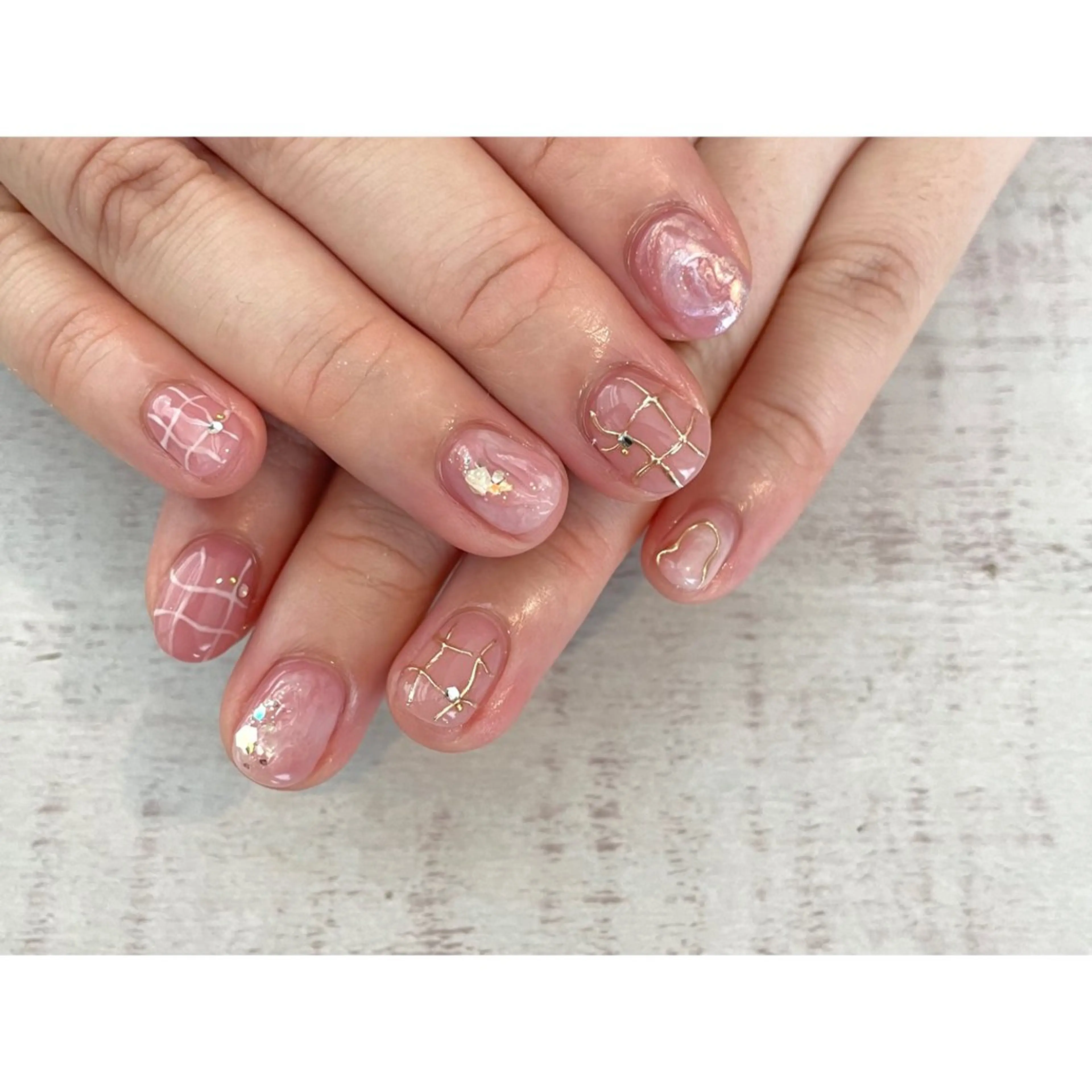 ネイル ハンドネイル 𖡼 yumenoのネイルデザイン