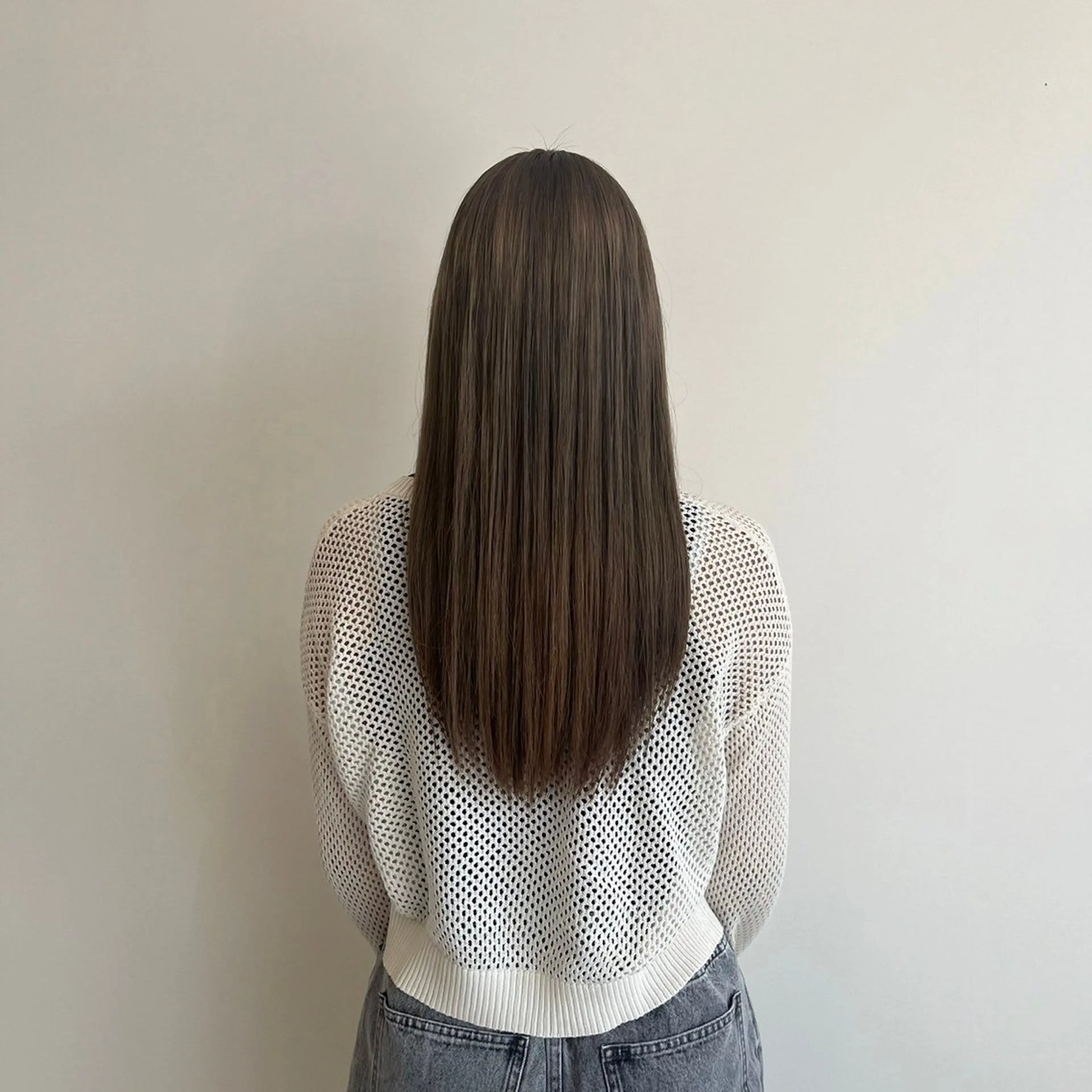 ロング カラー ベージュカラー ブリーチ 林 朱里のヘアスタイル