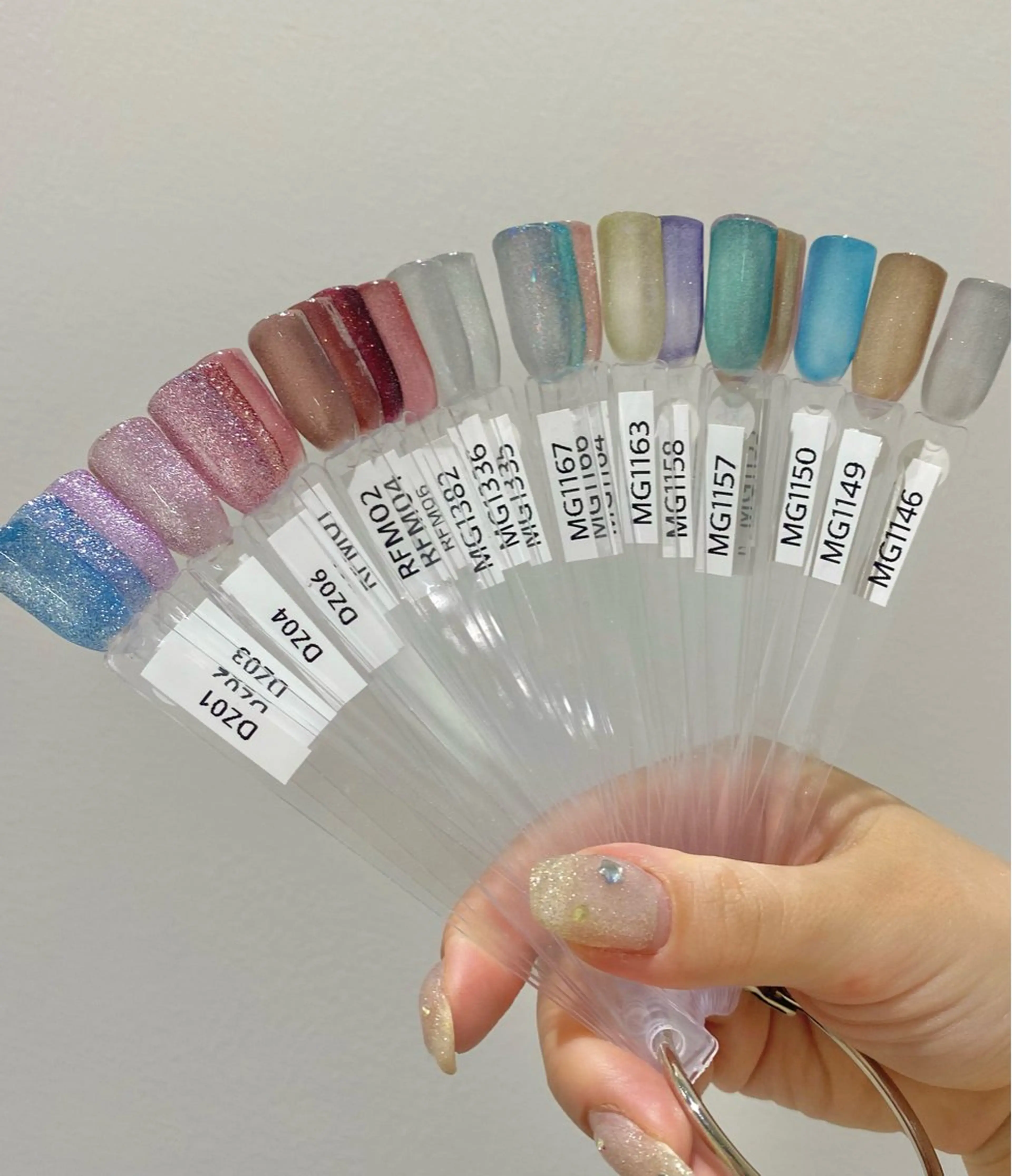 ネイル マグネットネイル M yuuiのネイルデザイン