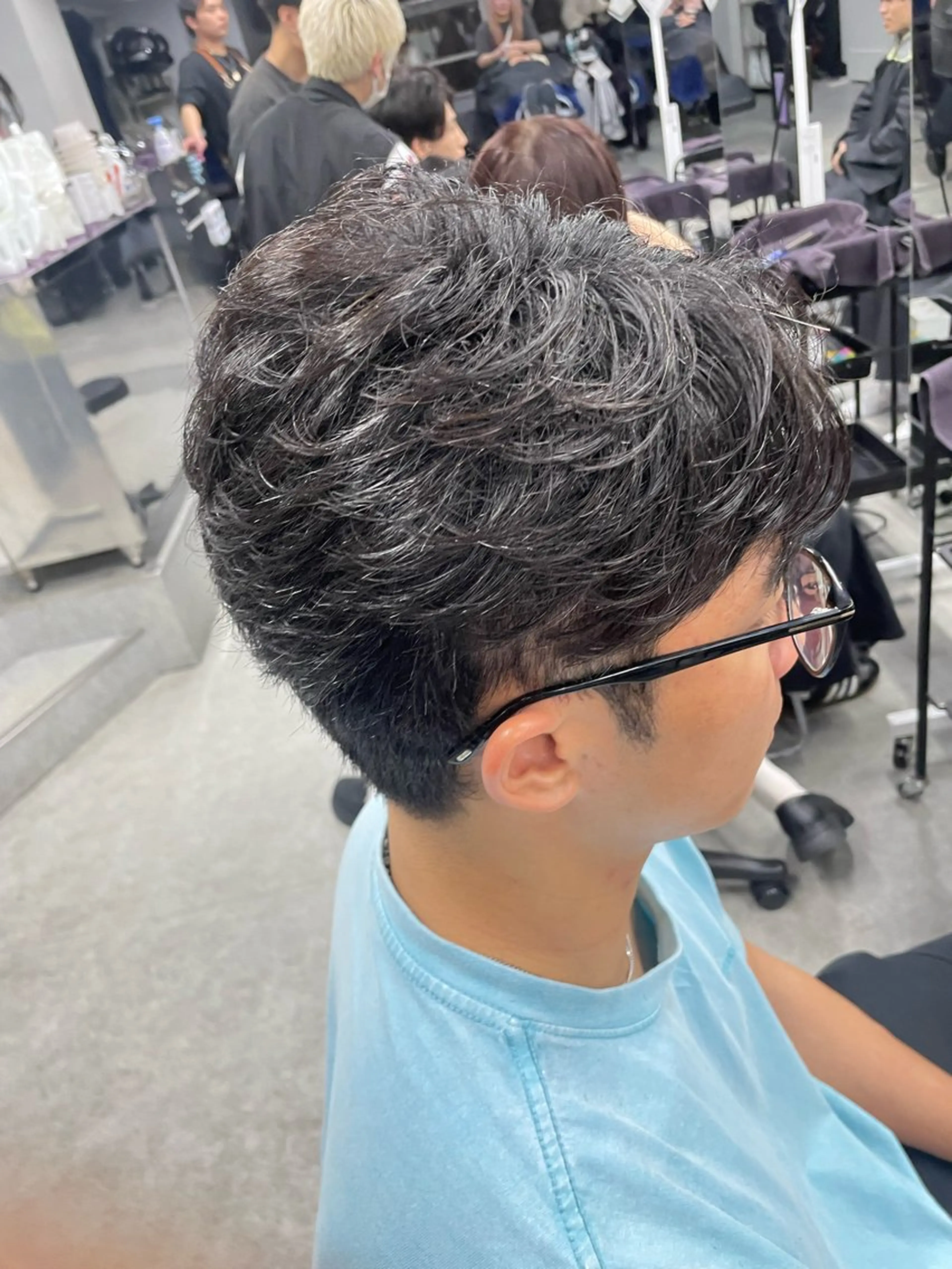 メンズ センターパート メンズハイライト メンズメッシュ マッシュ メンズパーマ 波巻き/サーフカール 🌊吉野裕稀のヘアスタイル