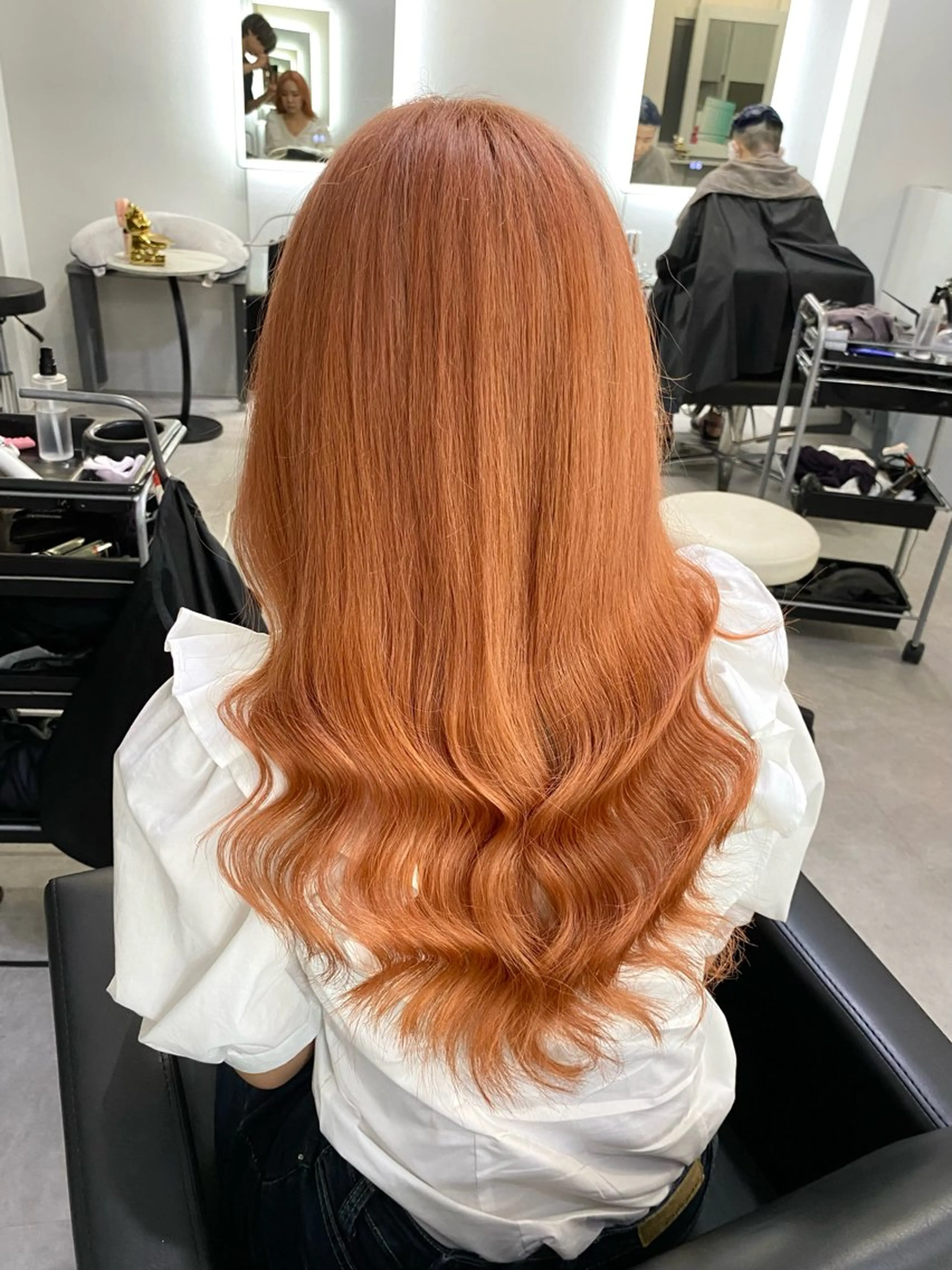 ロング カラー ブリーチ ケアブリーチ オレンジ カット ヘアカラー ミルクティーベージュ /ピンク/大阪/堀江のヘアスタイル