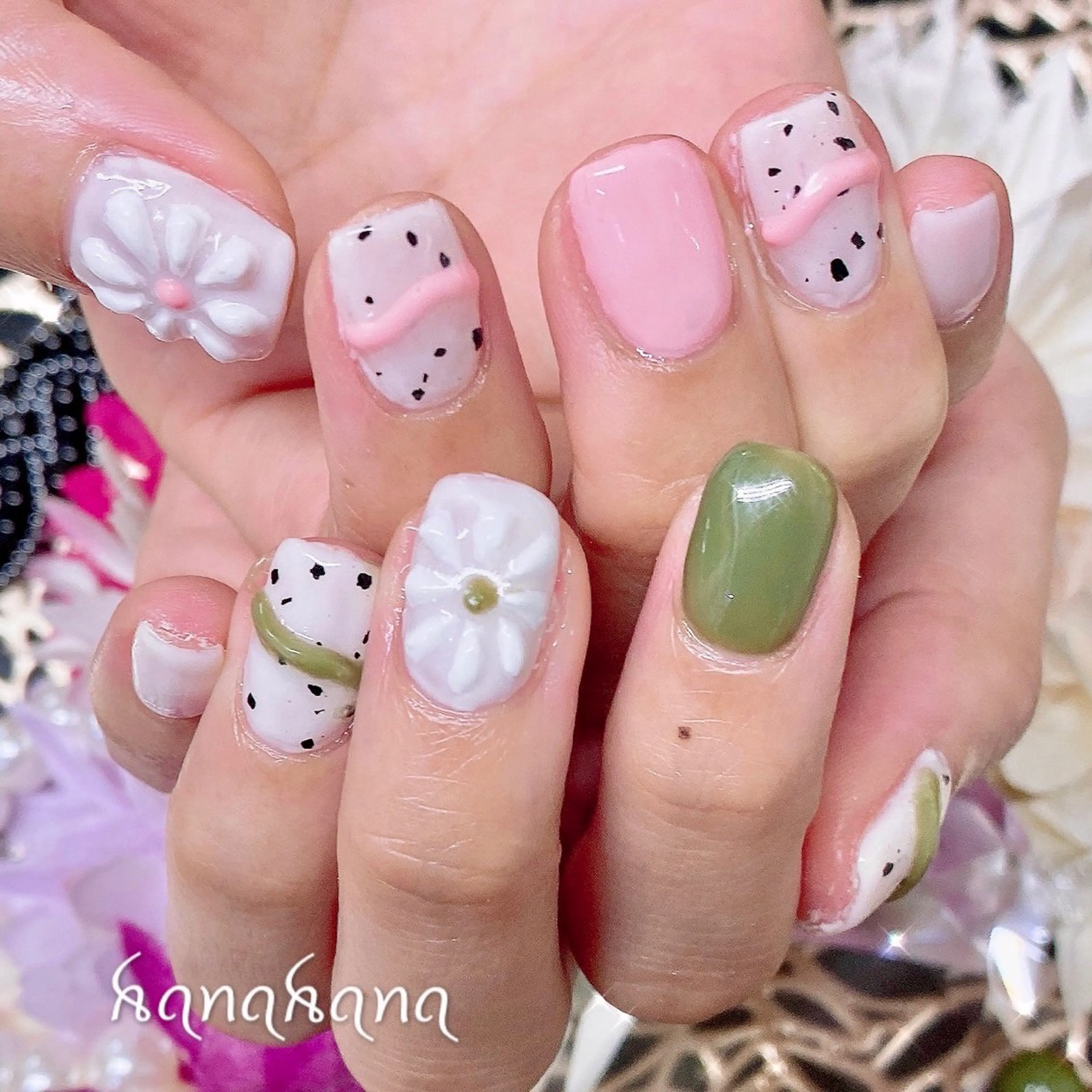 ネイル ジェルネイル HANAHANAのネイルデザイン