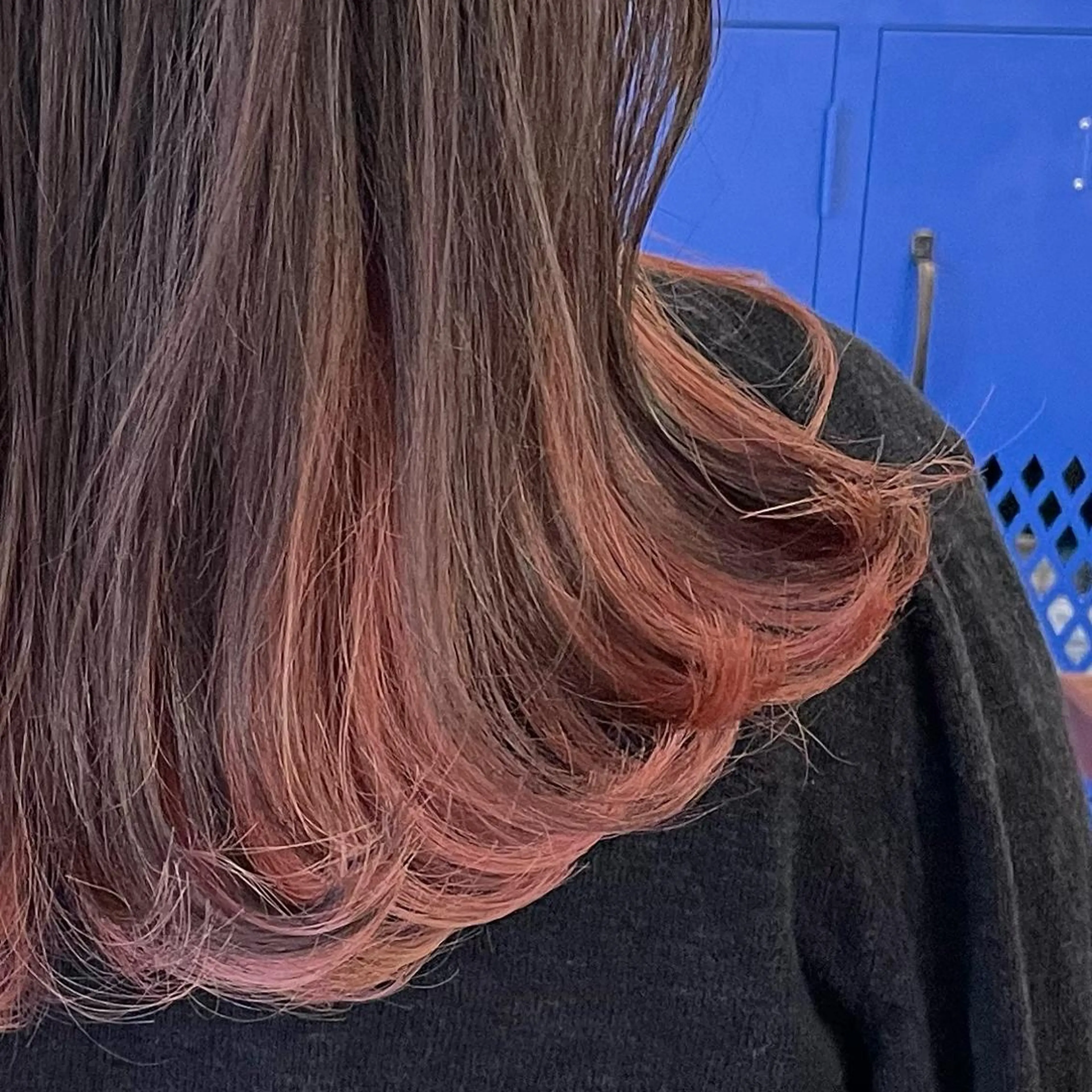 カラー イシイ ハルナ 🤍のヘアスタイル