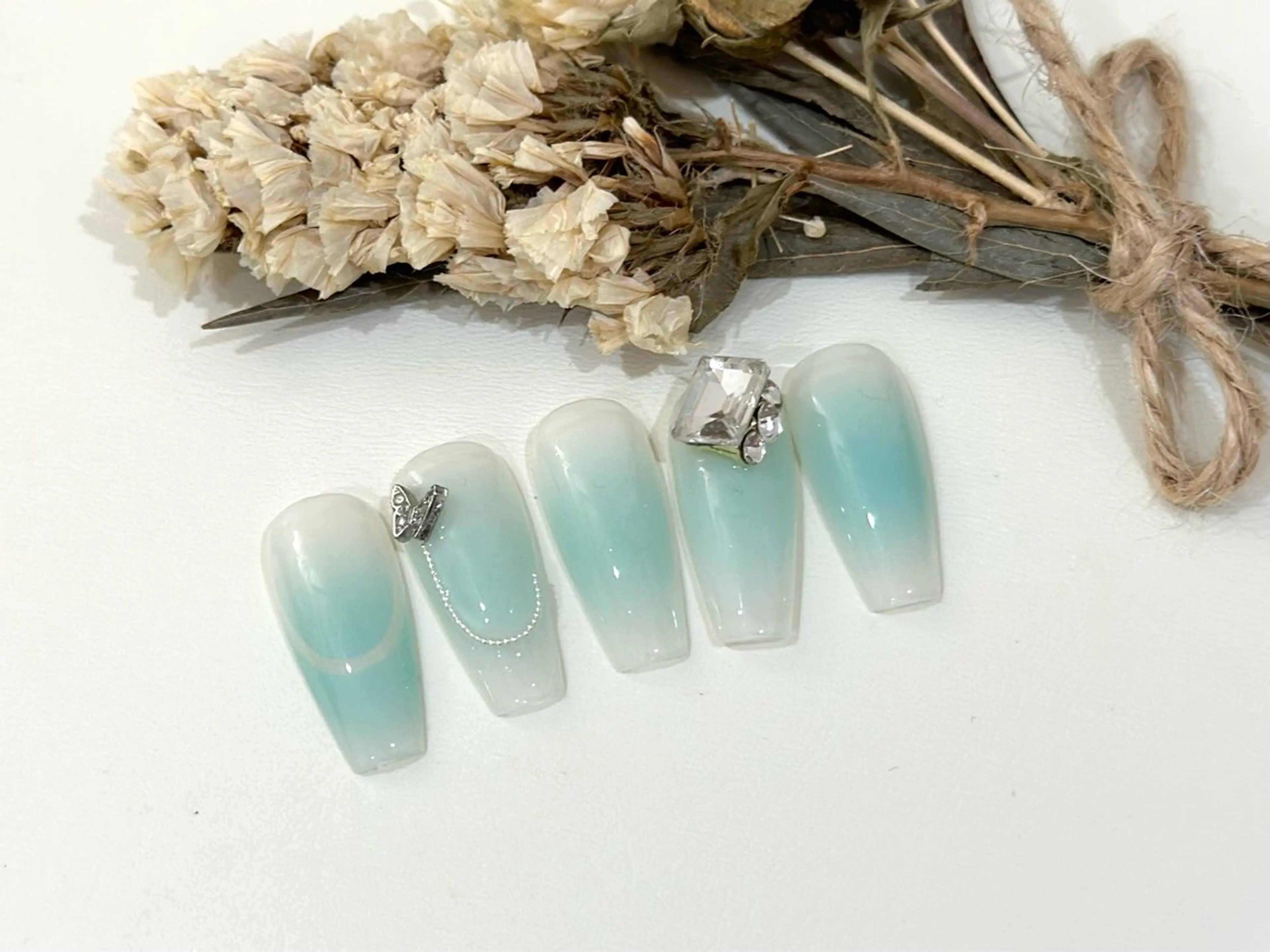 ネイル M+  Beauty Salonのネイルデザイン