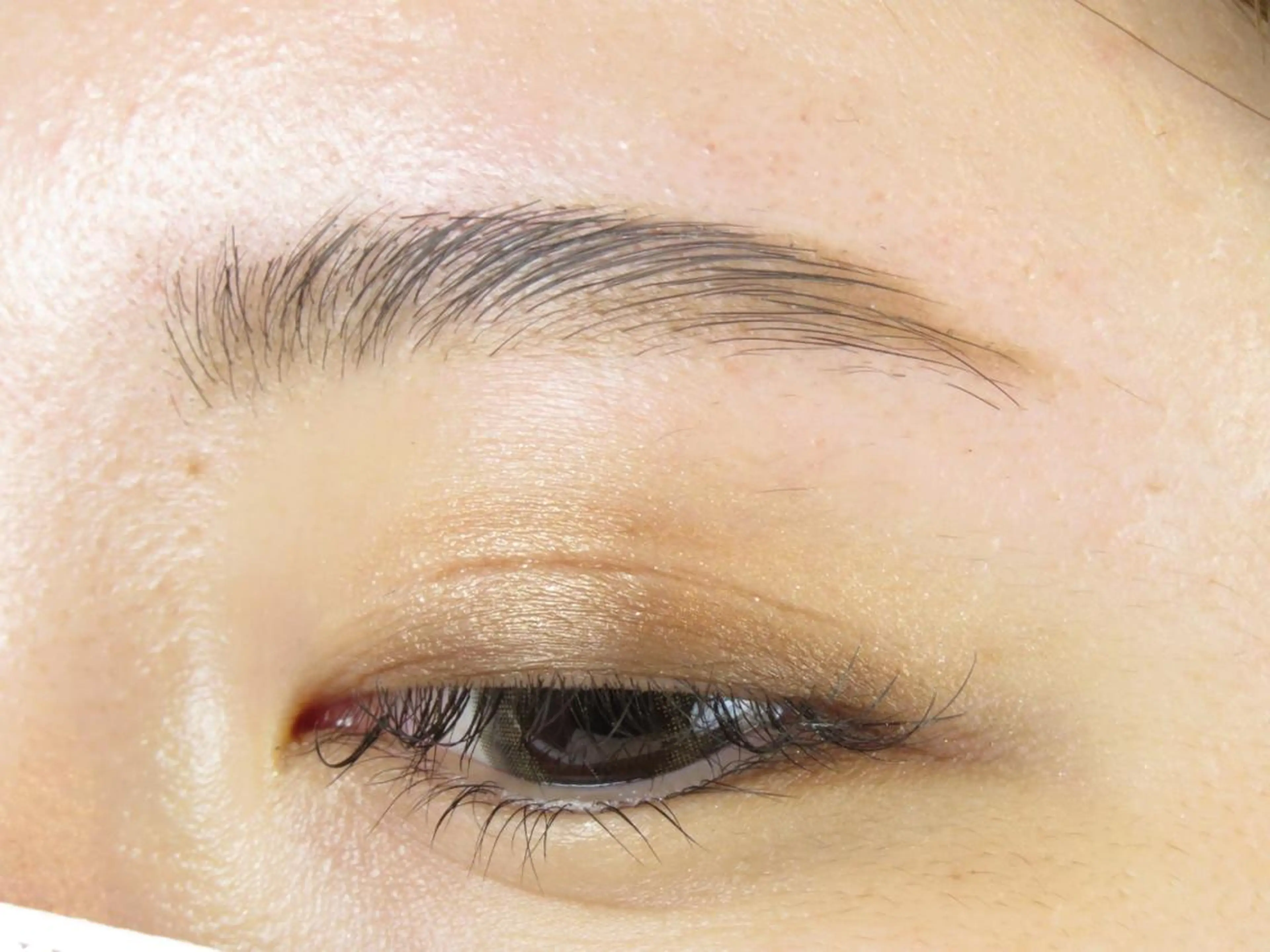 アイブロウ ワックス脱毛 Lilly’s art Shirokanedai所属・渋谷 さおりの眉毛・アイブロウイメージ